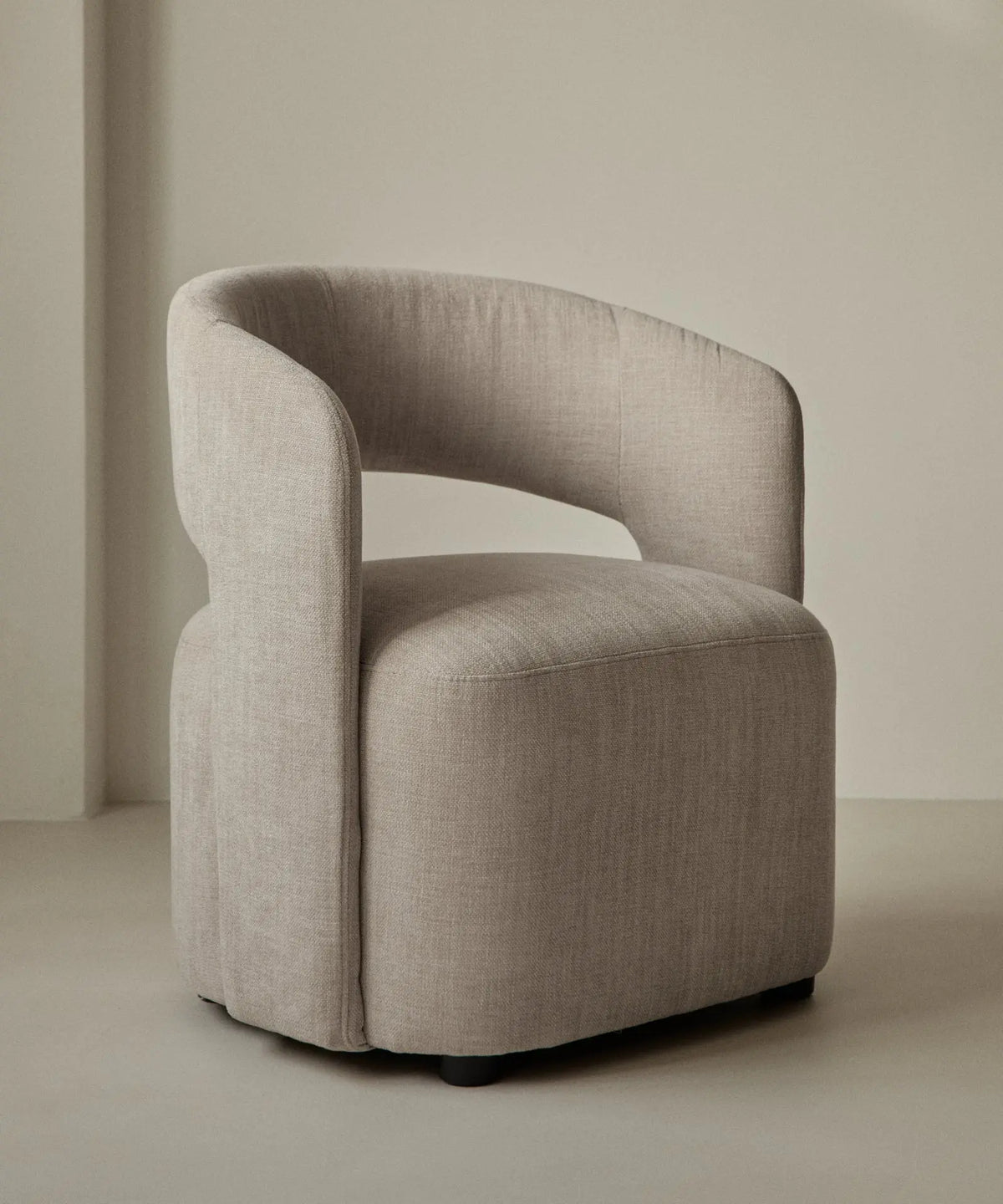 55281743364482 Sillón Tapizado con Reposabrazos Naya Sillones tapizados Northdeco