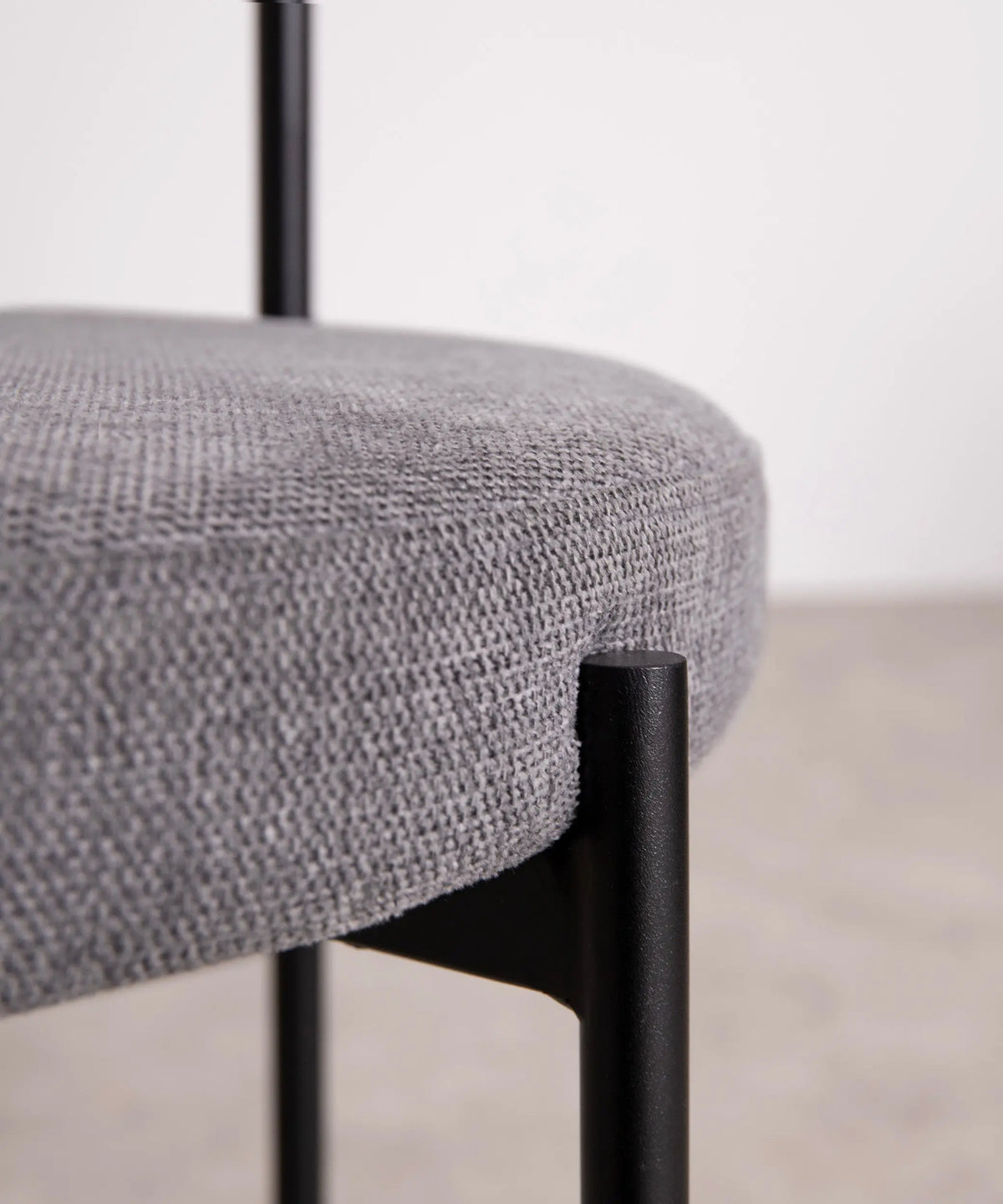48631422353745 Silla Alexia Sillas tapizadas Northdeco