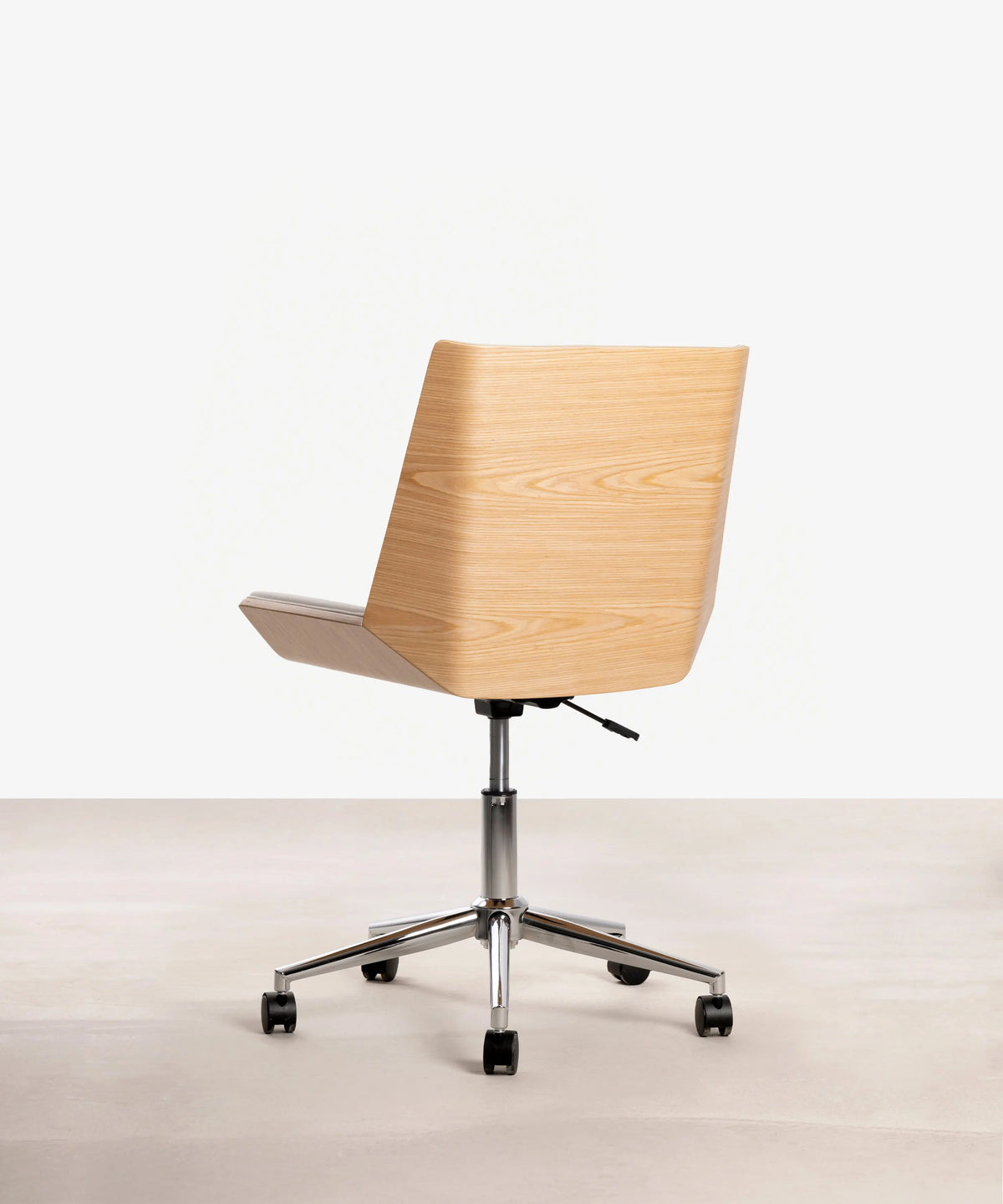 42013419208883 Silla de Escritorio Lyssa Sillas de Oficina Northdeco