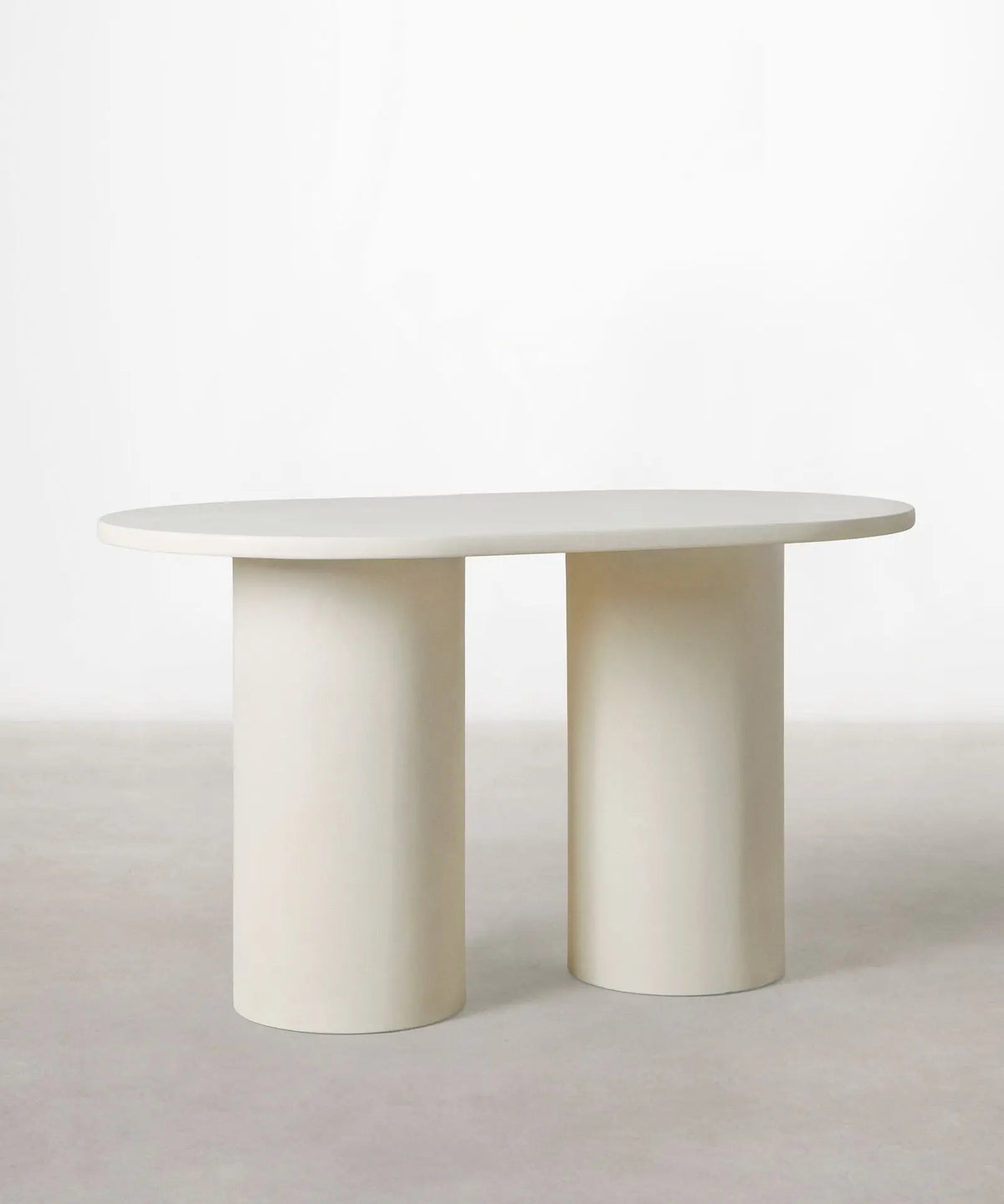 56087358013826 Mesa de Comedor Ovalada en Microcemento Juno Mesa de comedor Northdeco