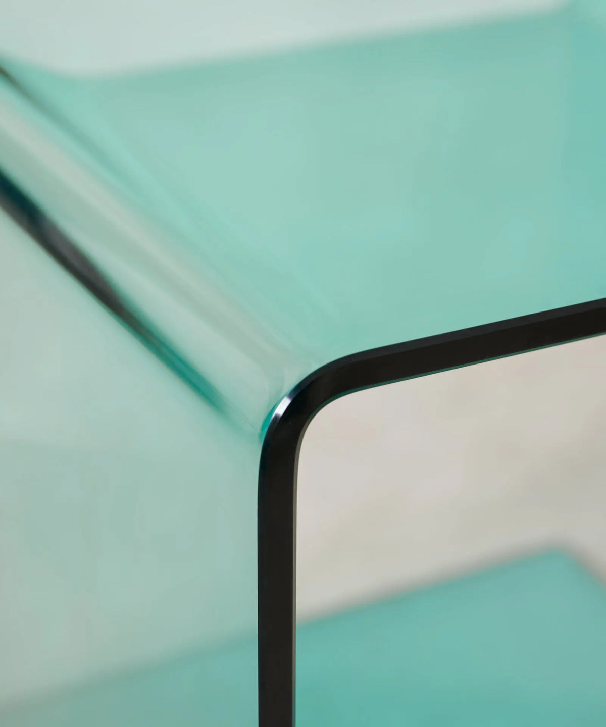 55418495107458 Mesa Auxiliar de Cristal Curvado de Saura  Northdeco