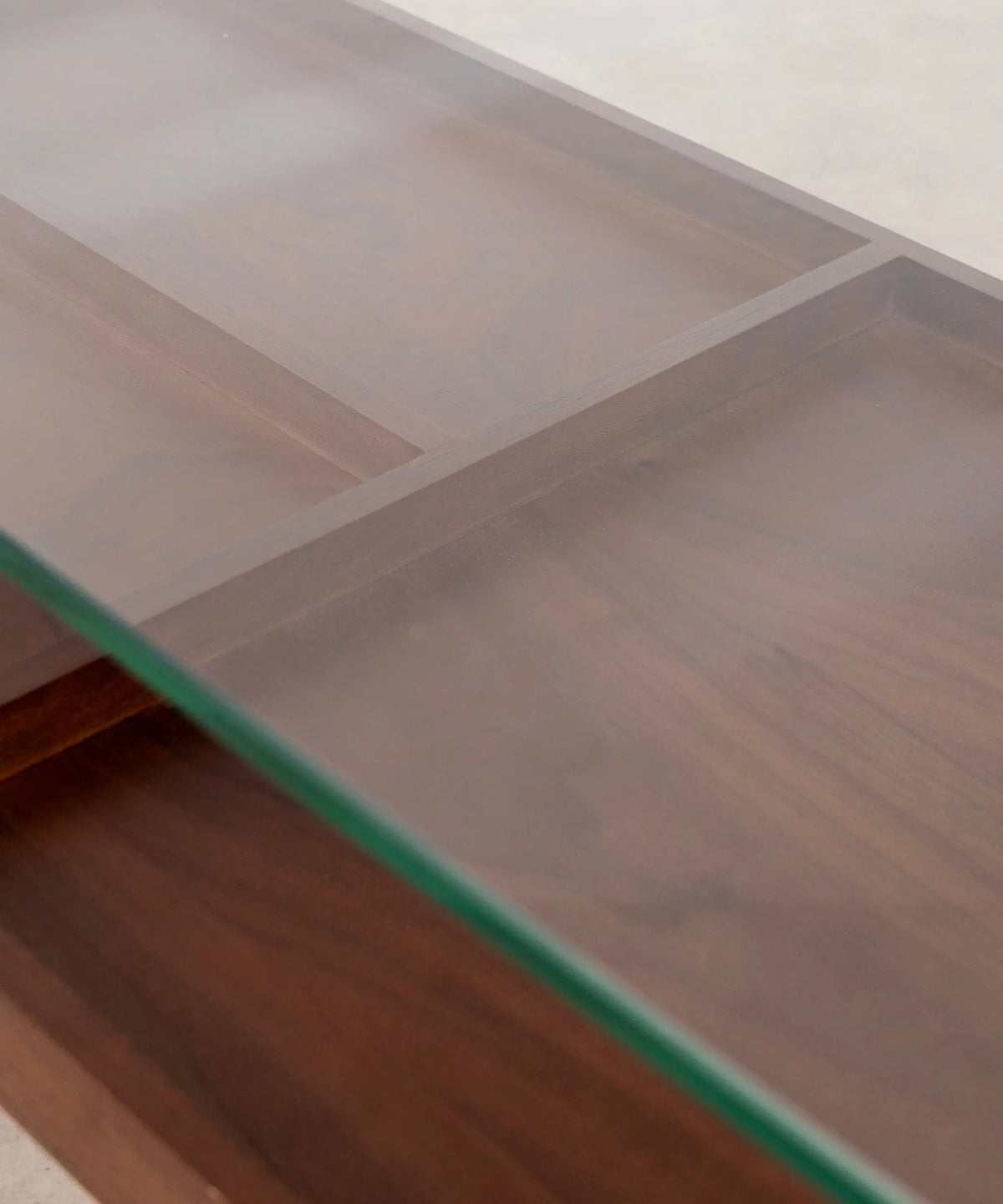 42101022621875 Mesa Baja de Cristal y Nogal Corina 110 x 55 cm Mesas de Cristal Northdeco