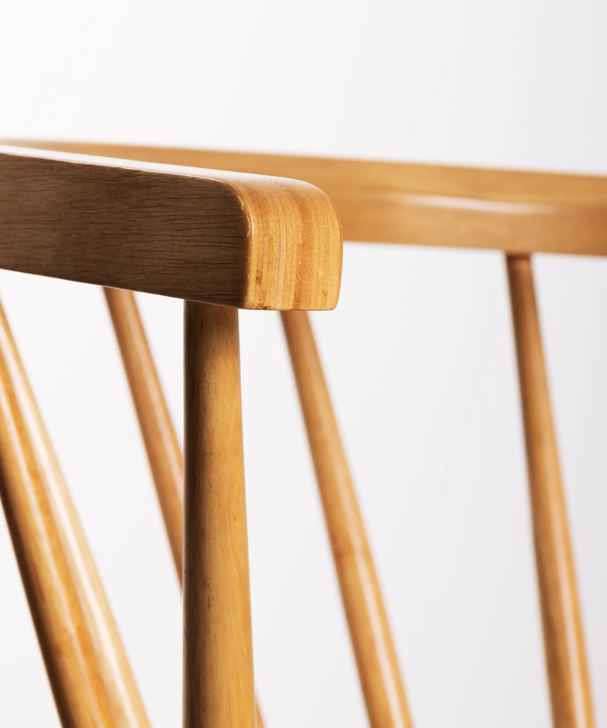 Silla Sena Arms  Northdeco