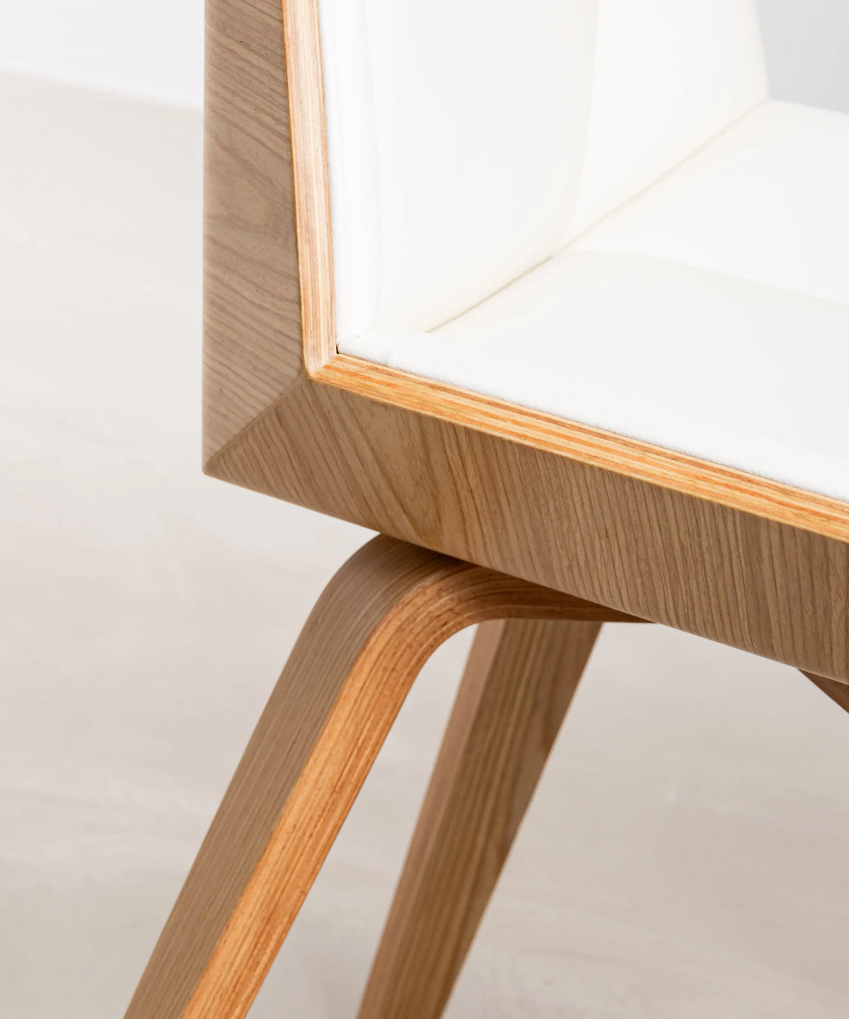 41849345573043 Silla Lyssa Sillas de madera Northdeco