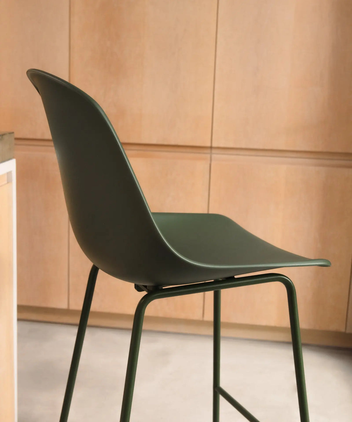 54903828808066 Taburete en Polipropileno y Metal Veko Taburetes Northdeco