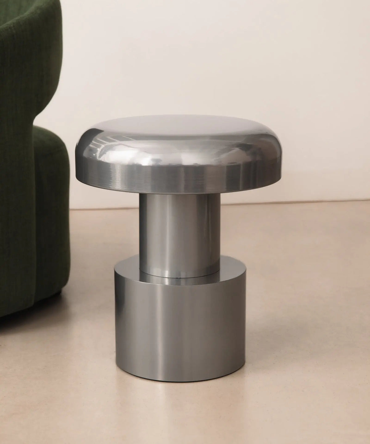 55691012800898 Mesa Auxiliar de Metal Dome (40x47 cm) Mesas Auxiliares Northdeco