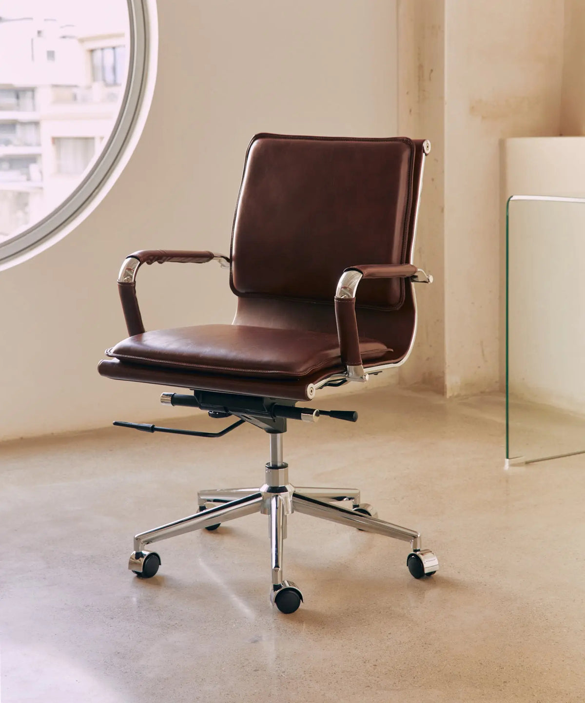 48502343401809 Silla de Oficina en Polipiel Low Base Dallas Sillas de Oficina Northdeco