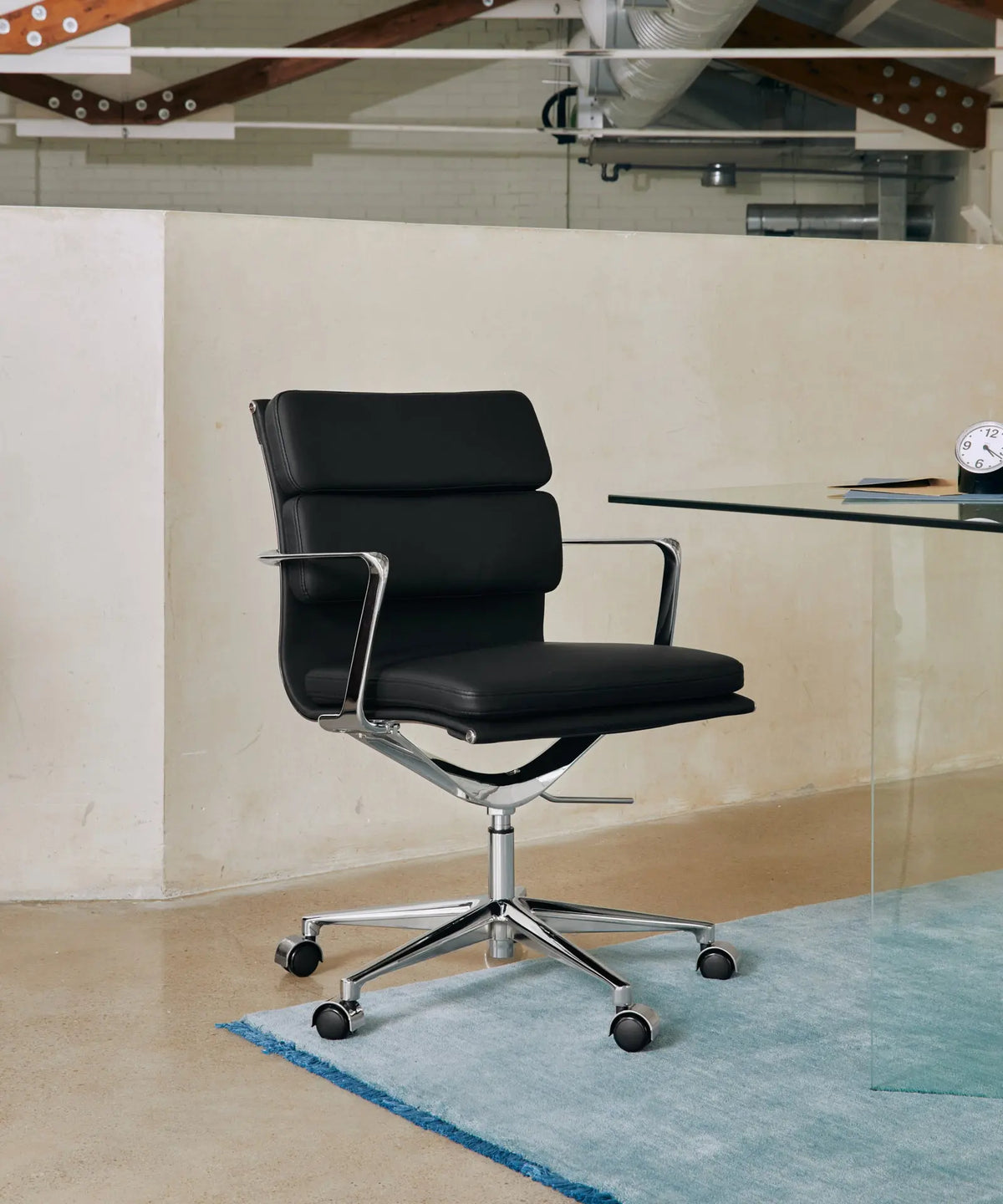 48688919478609 Silla de Oficina en Piel Low Base Boston Sillas de Oficina Northdeco
