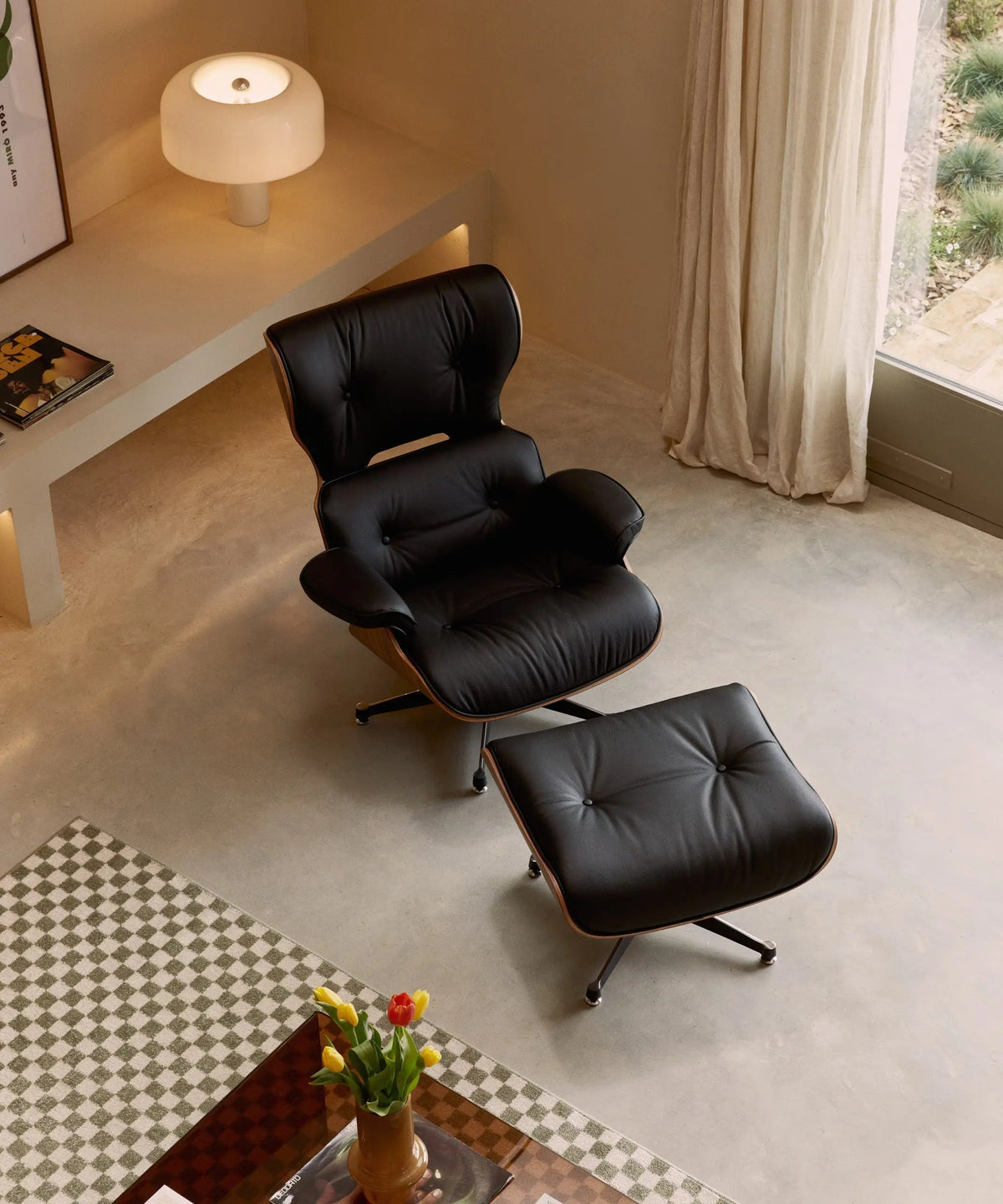 46580671218001 Sillón en Madera Tapizado en Piel Italiana con Reposapiés Sillones tapizados Northdeco