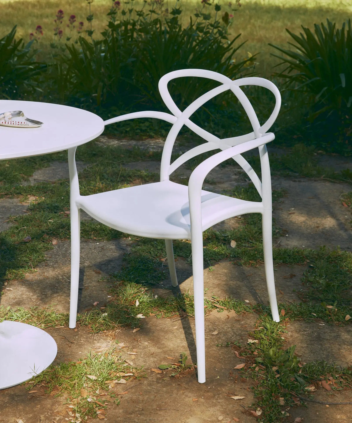 41553141629107 Silla de Polipropileno con Reposabrazos Maestro Arms Sillas de Plástico Northdeco