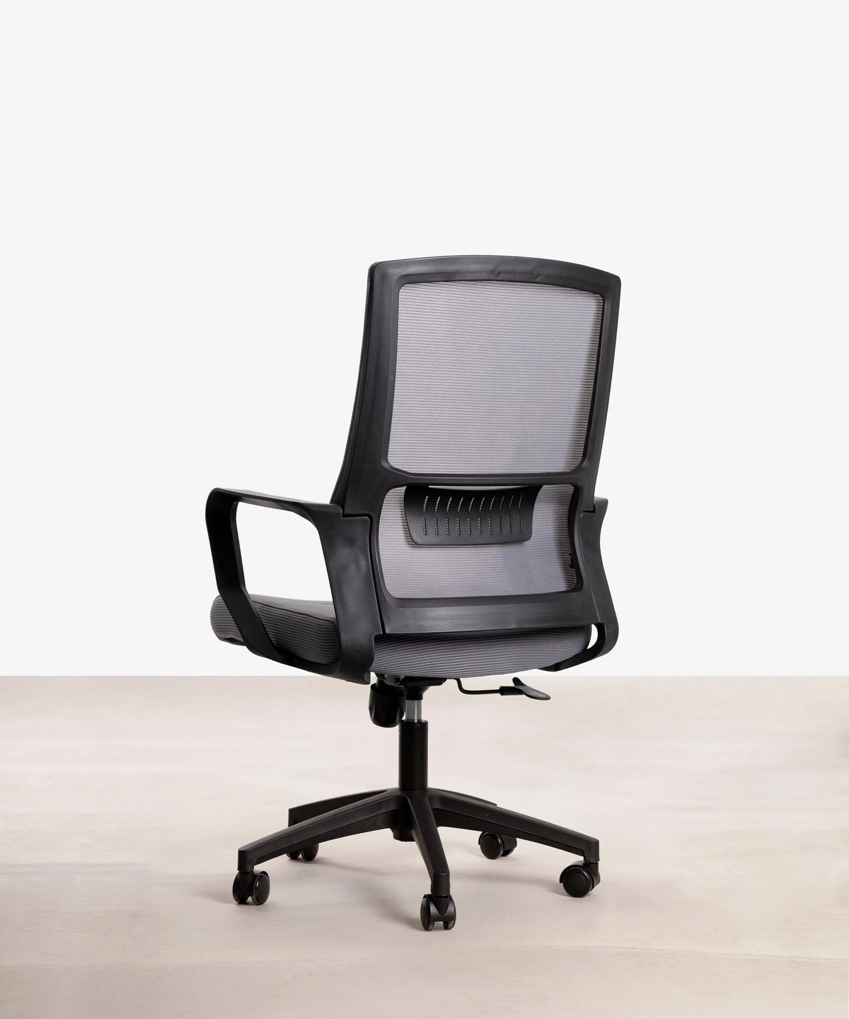 Silla Oficina Ergonómica Shorti - Black Edition Sillas de Oficina Northdeco