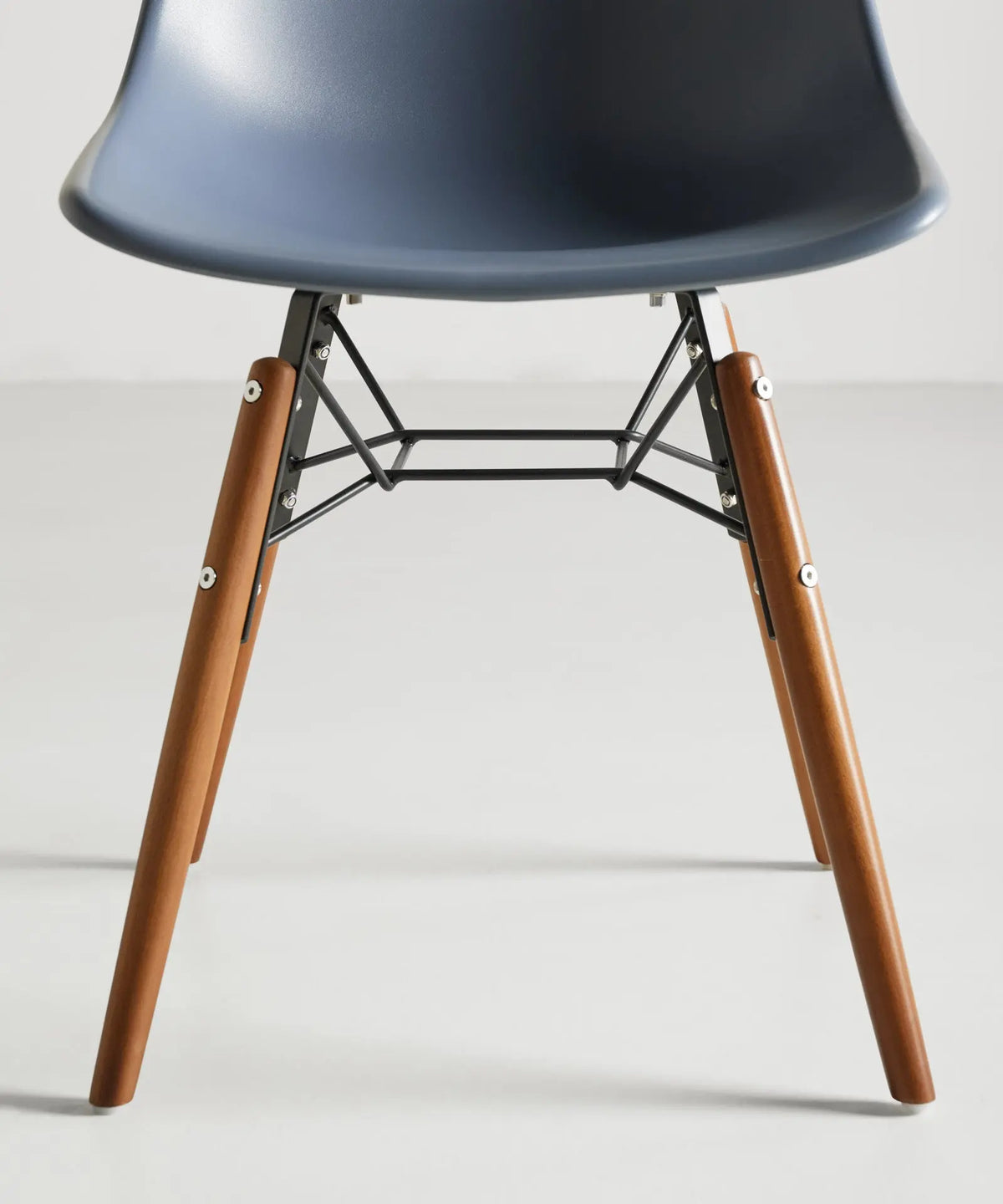 42016701513907 Silla de Polipropileno y Madera Elon Sillas de Plástico Northdeco