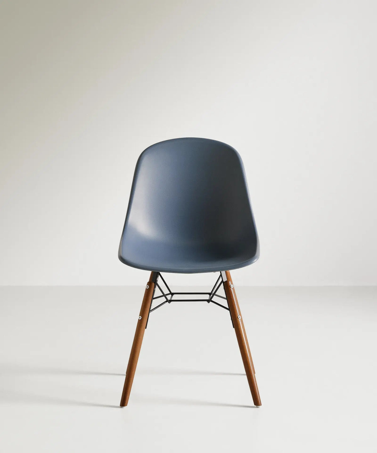 42016701513907 Silla de Polipropileno y Madera Elon Sillas de Plástico Northdeco