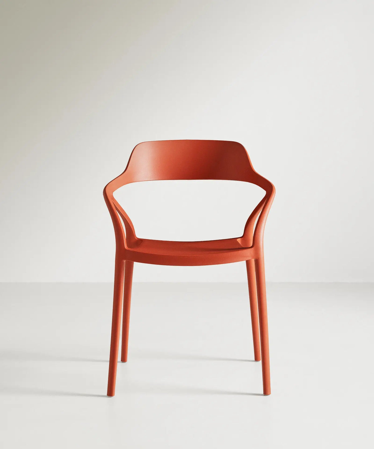 48433243128145 Silla de Polipropileno con Reposabrazos Grace Sillas de Plástico Northdeco