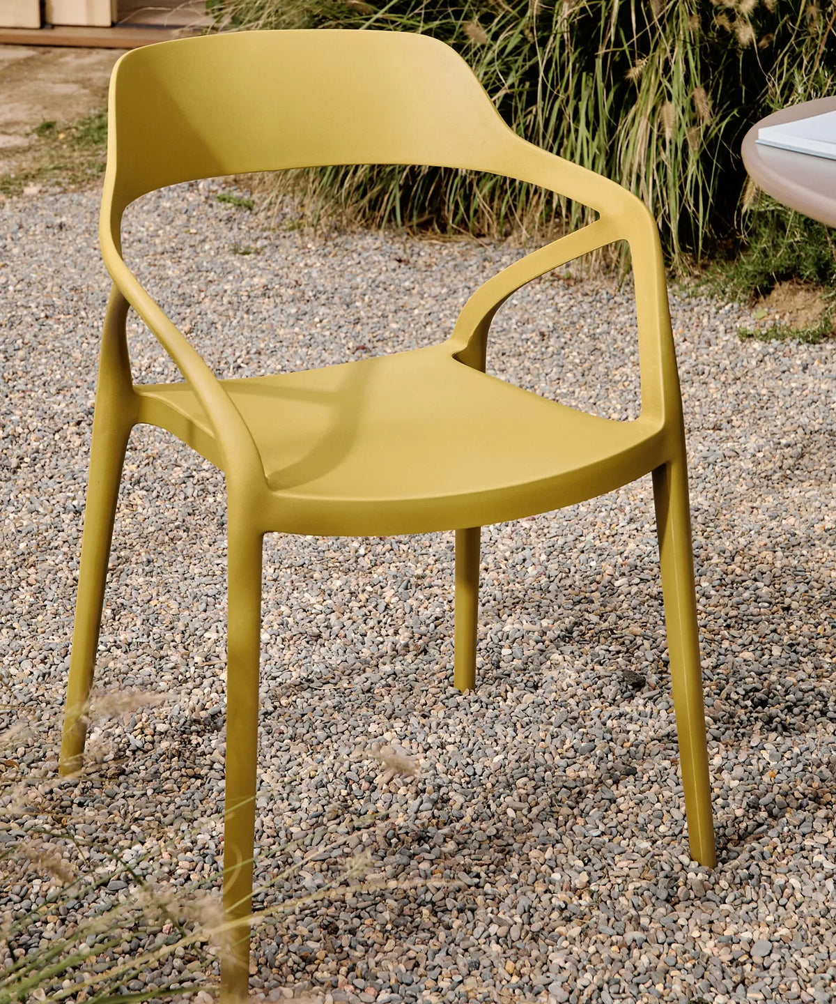 46933625766225 Silla de Polipropileno con Reposabrazos Grace Sillas de Plástico Northdeco