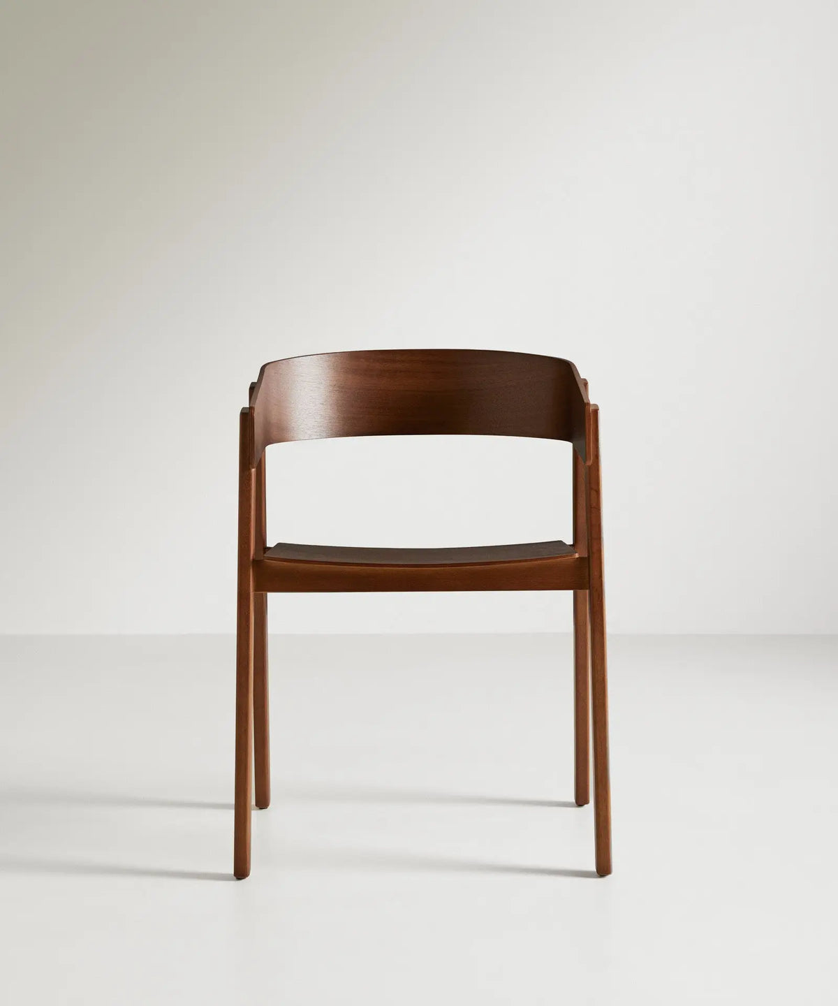 48427314151761 Silla de comedor en Madera con Reposabrazos Isabella Sillas de Madera Northdeco