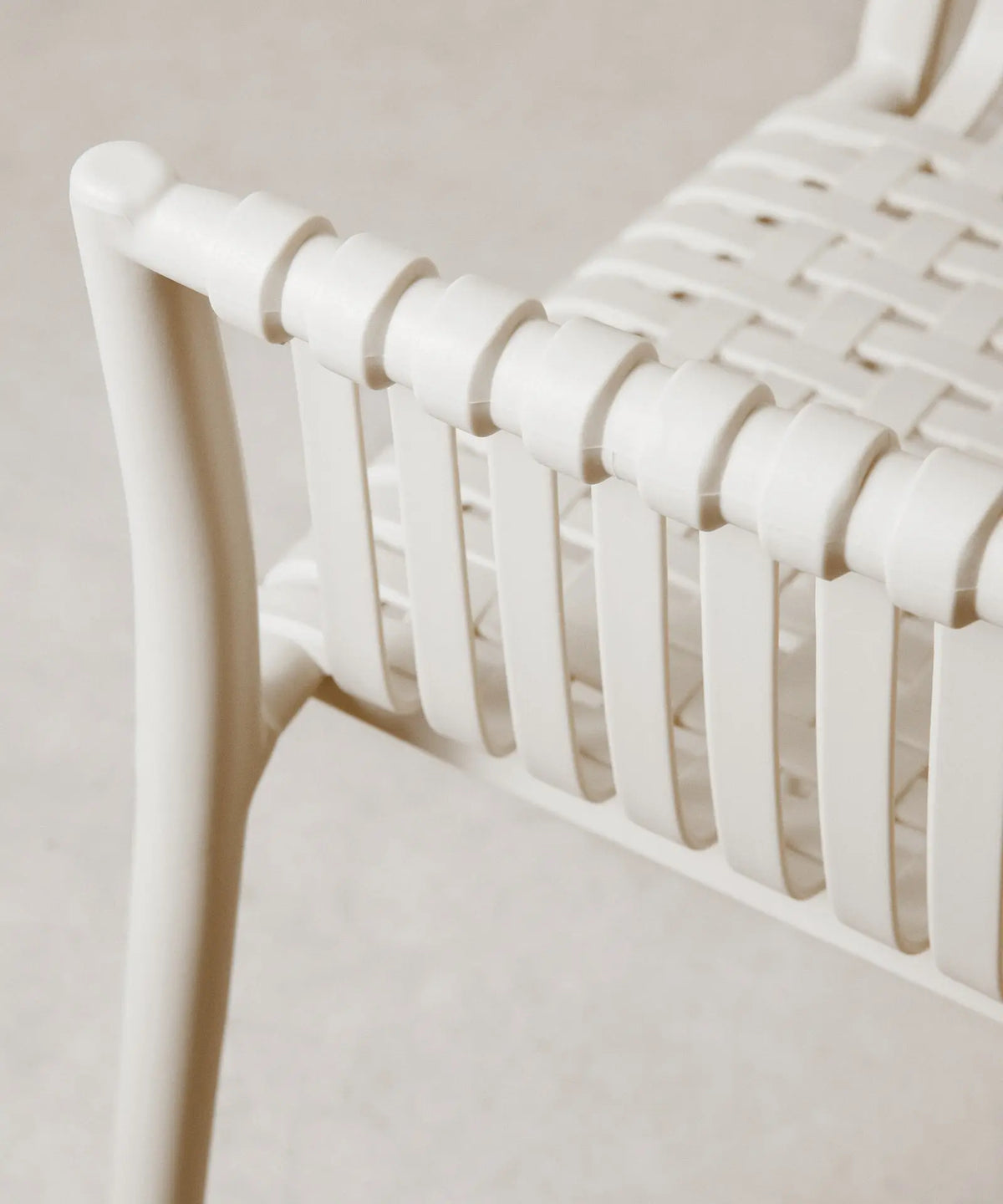 55771432026498 Silla de Polipropileno con Reposabrazos Salma Sillas de Plástico Northdeco