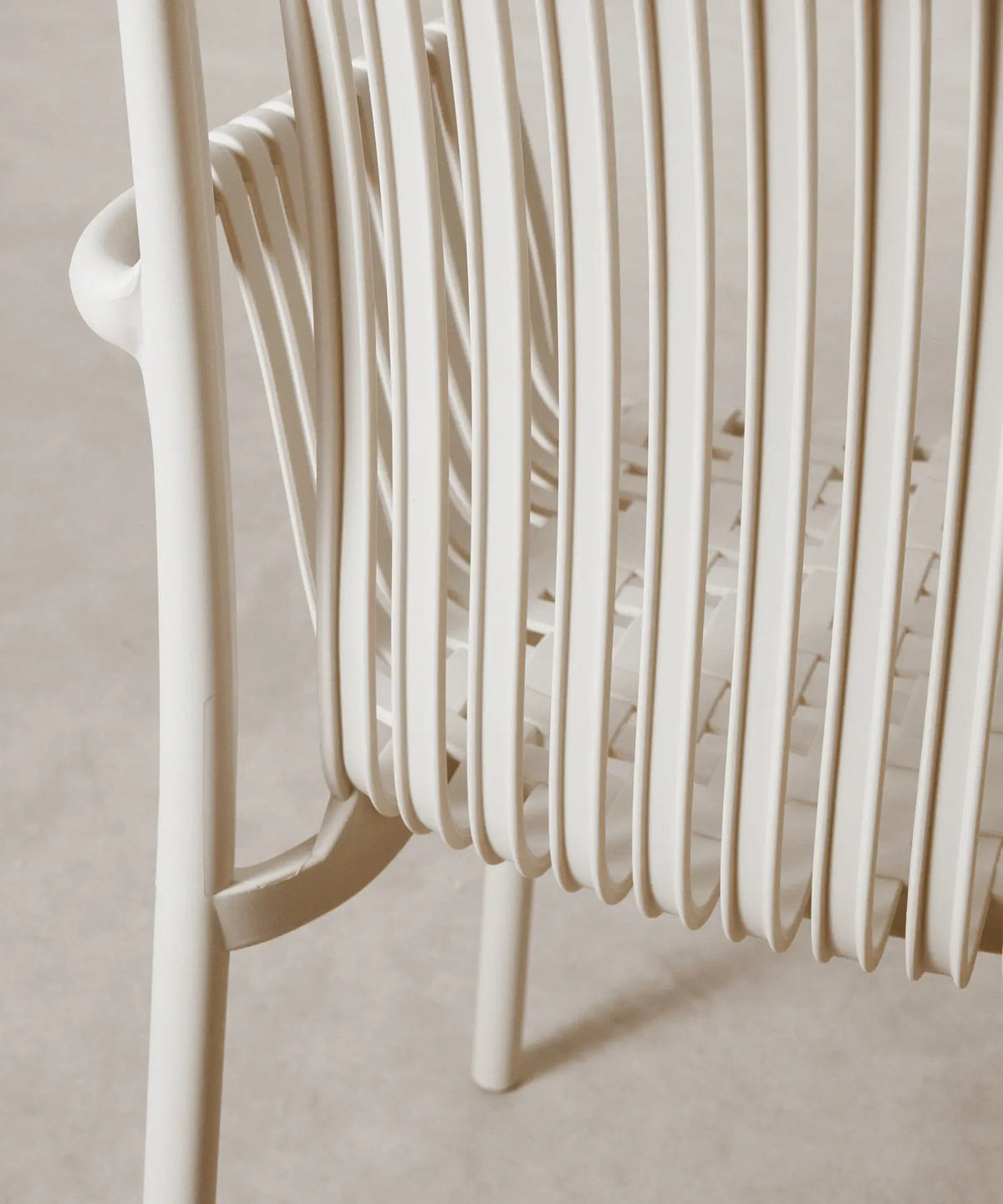 55771432026498 Silla de Polipropileno con Reposabrazos Salma Sillas de Plástico Northdeco