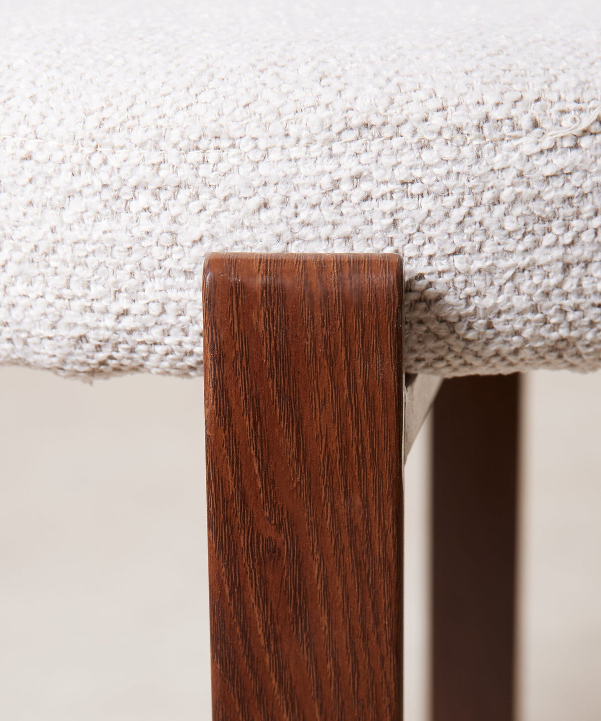 55629080101250 ND-0962 Sillas tapizadas Northdeco