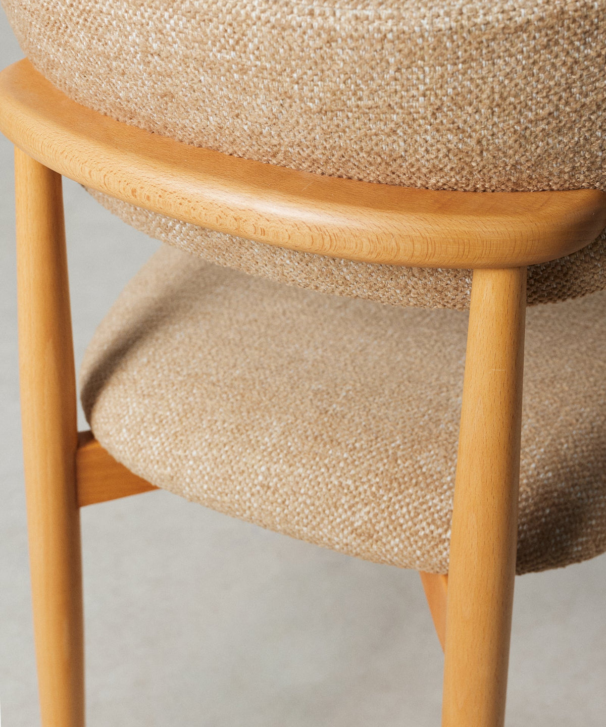 55966934172034 Silla de Comedor en Madera y Tapizada Dean Sillas Nórdicas Northdeco