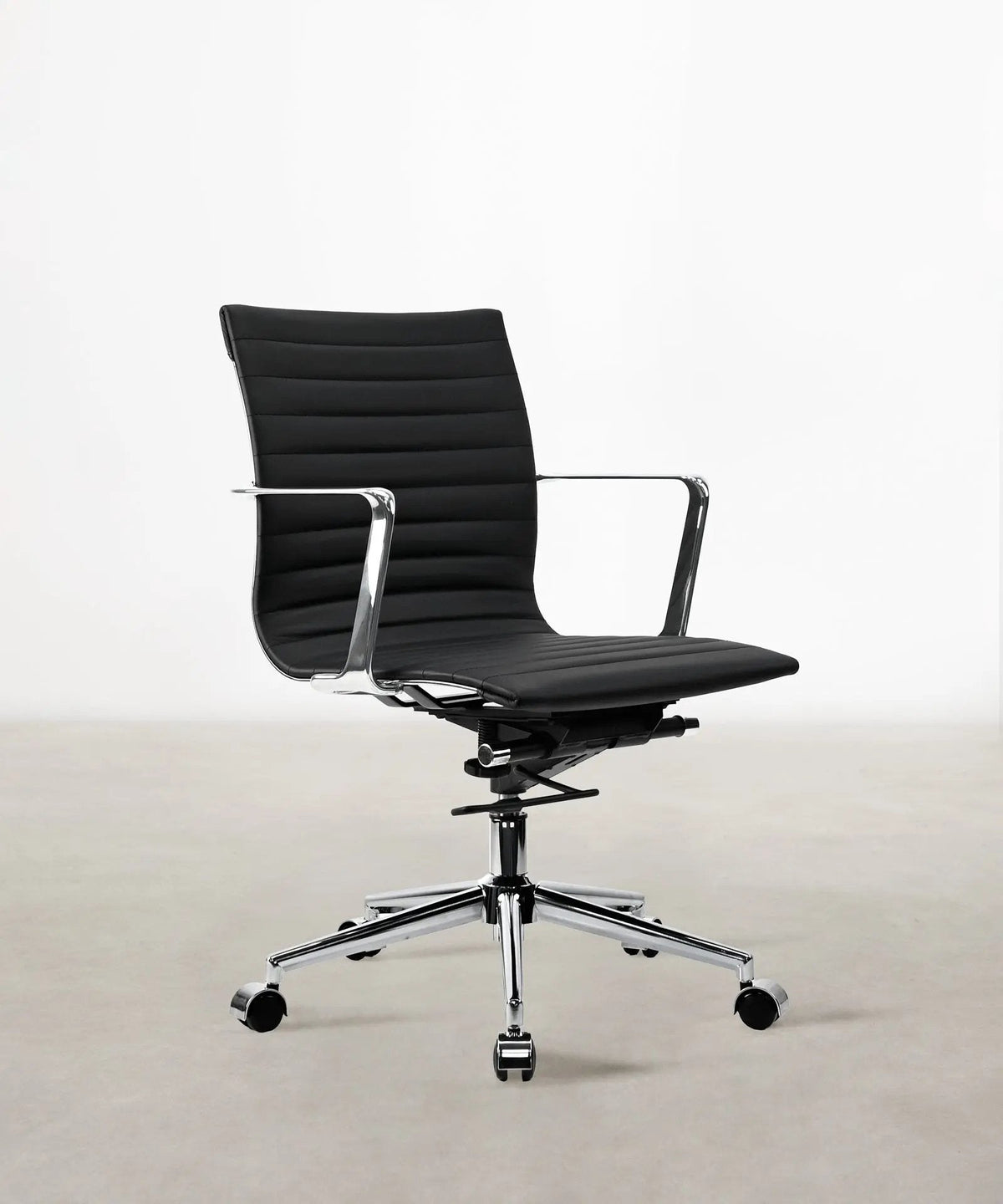 55948180586882 Silla de Oficina en Polipiel Benet Low Back Sillas de Oficina Northdeco Negro