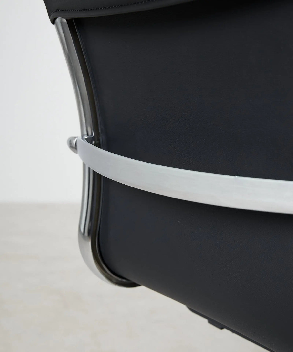 55958630039938 Silla de Oficina en Polipiel Dafne Low Back Sillas de Oficina Northdeco