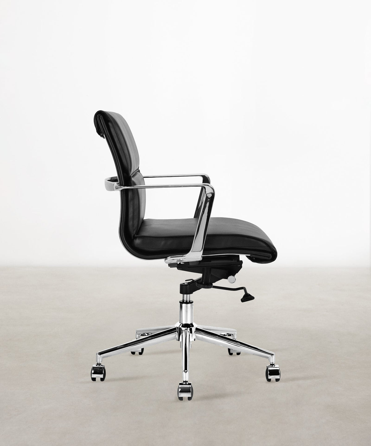 56079187706242 Silla de Oficina en Polipiel Low Base Enid Sillas de Oficina Northdeco