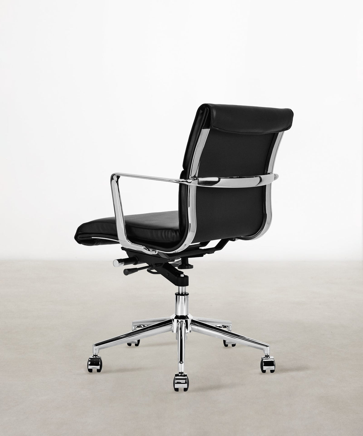 56079187706242 Silla de Oficina en Polipiel Low Base Enid Sillas de Oficina Northdeco