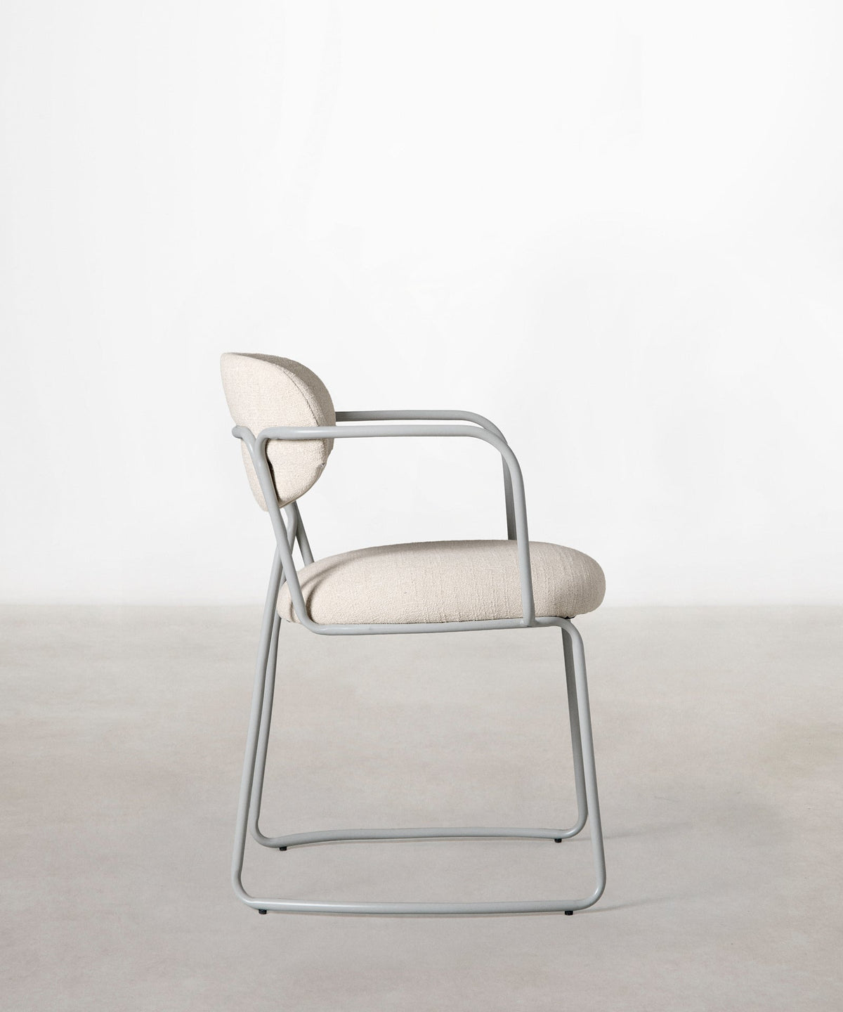 56625826627970 Silla de Comedor de Tela y metal con Reposabrazos Mortiz Arms Sillas tapizadas Northdeco