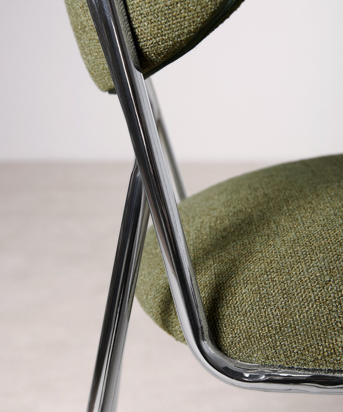 56625826496898 Silla de Comedor de Tela y metal con Reposabrazos Mortiz Arms Sillas tapizadas Northdeco