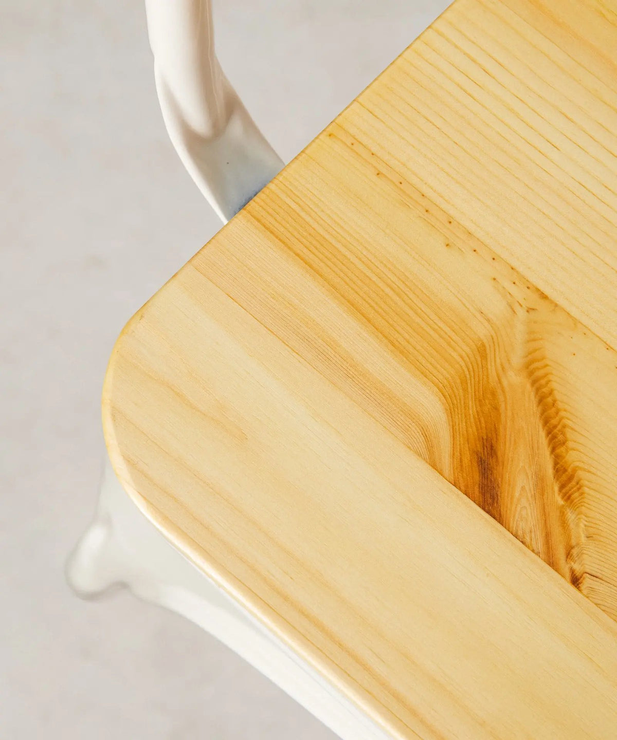 55815409762690 Silla de Comedor de Metal y Madera Tolik Wood Sillas Metálicas Northdeco