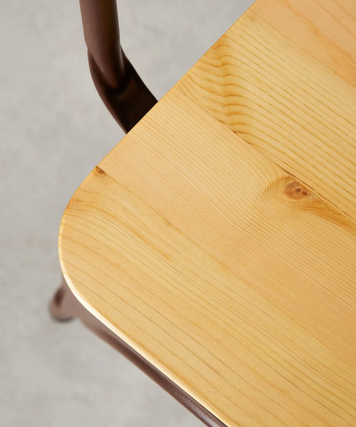 55815409729922 Silla de Comedor de Metal y Madera Tolik Wood Sillas Metálicas Northdeco