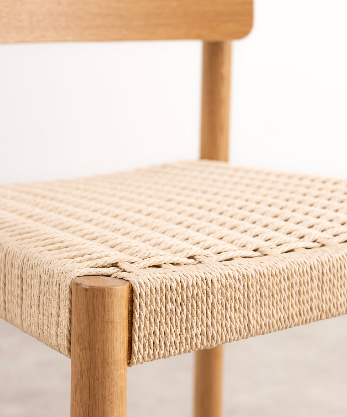 48428179587409 Silla Ares  Northdeco