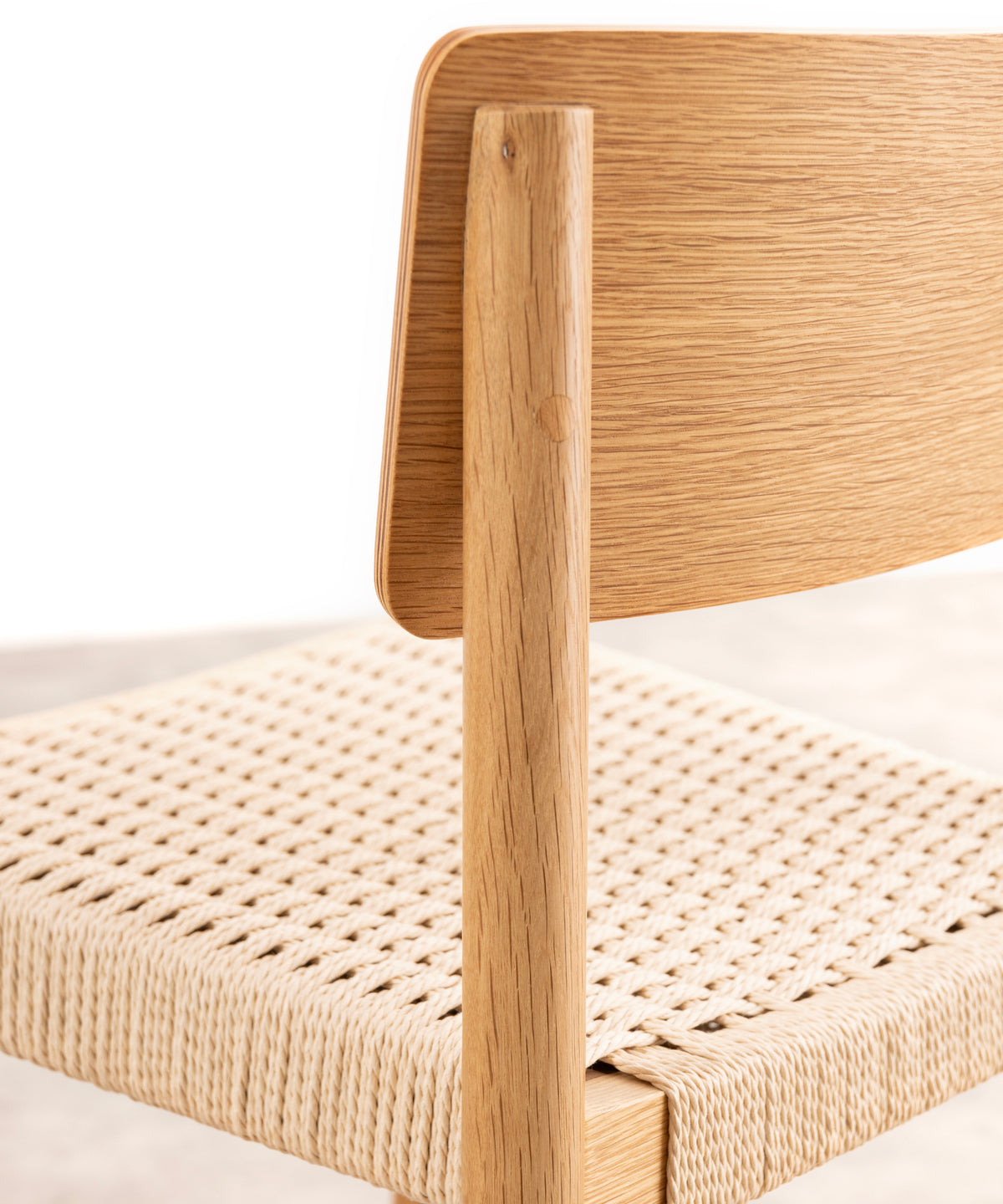 48428179587409 Silla Ares  Northdeco