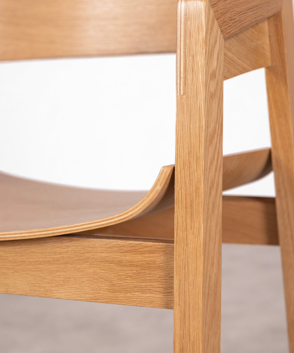 48427414749521 Silla de comedor en Madera con Reposabrazos Bella Sillas de madera Northdeco