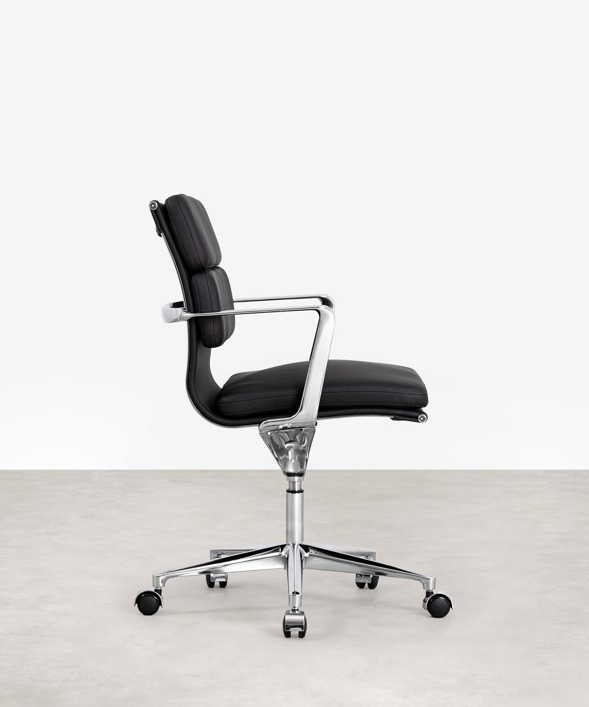 48688919478609 Silla de Oficina Boston en Piel - LB Sillas de Oficina Northdeco