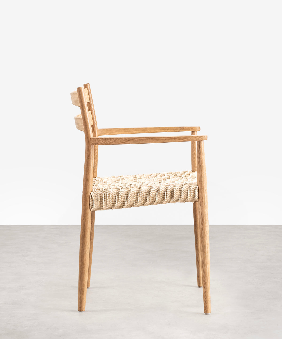 48427856789841 Silla Nona Arms  Northdeco