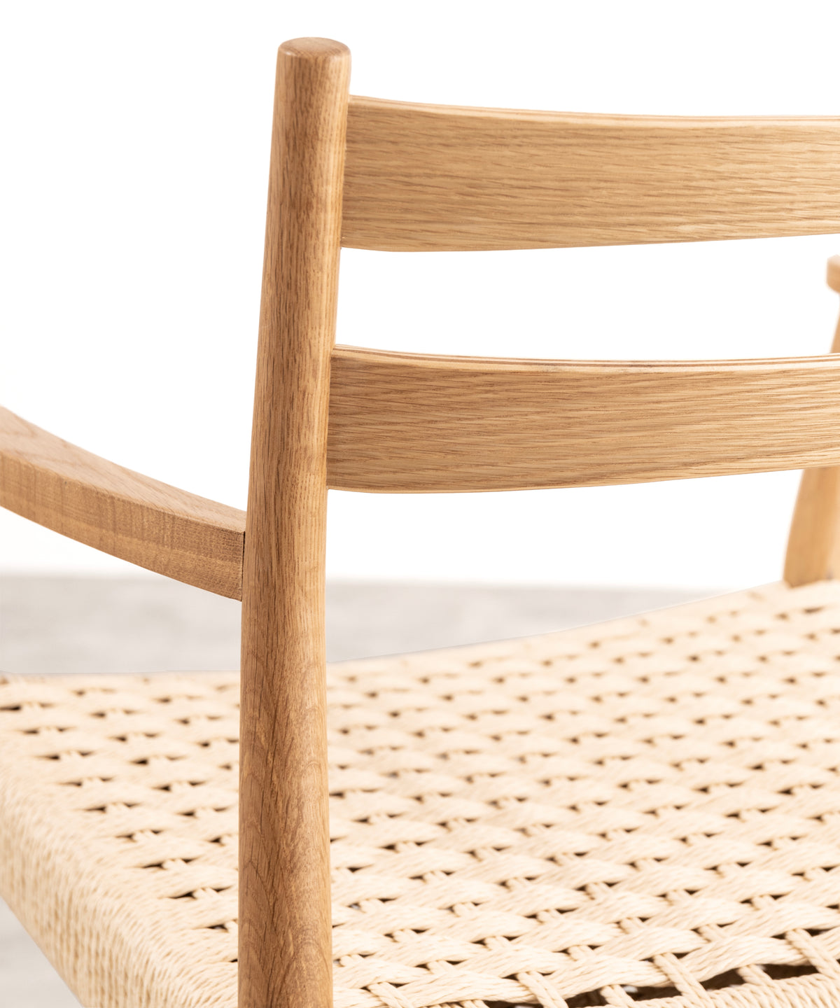 48427856789841 Silla Nona Arms  Northdeco