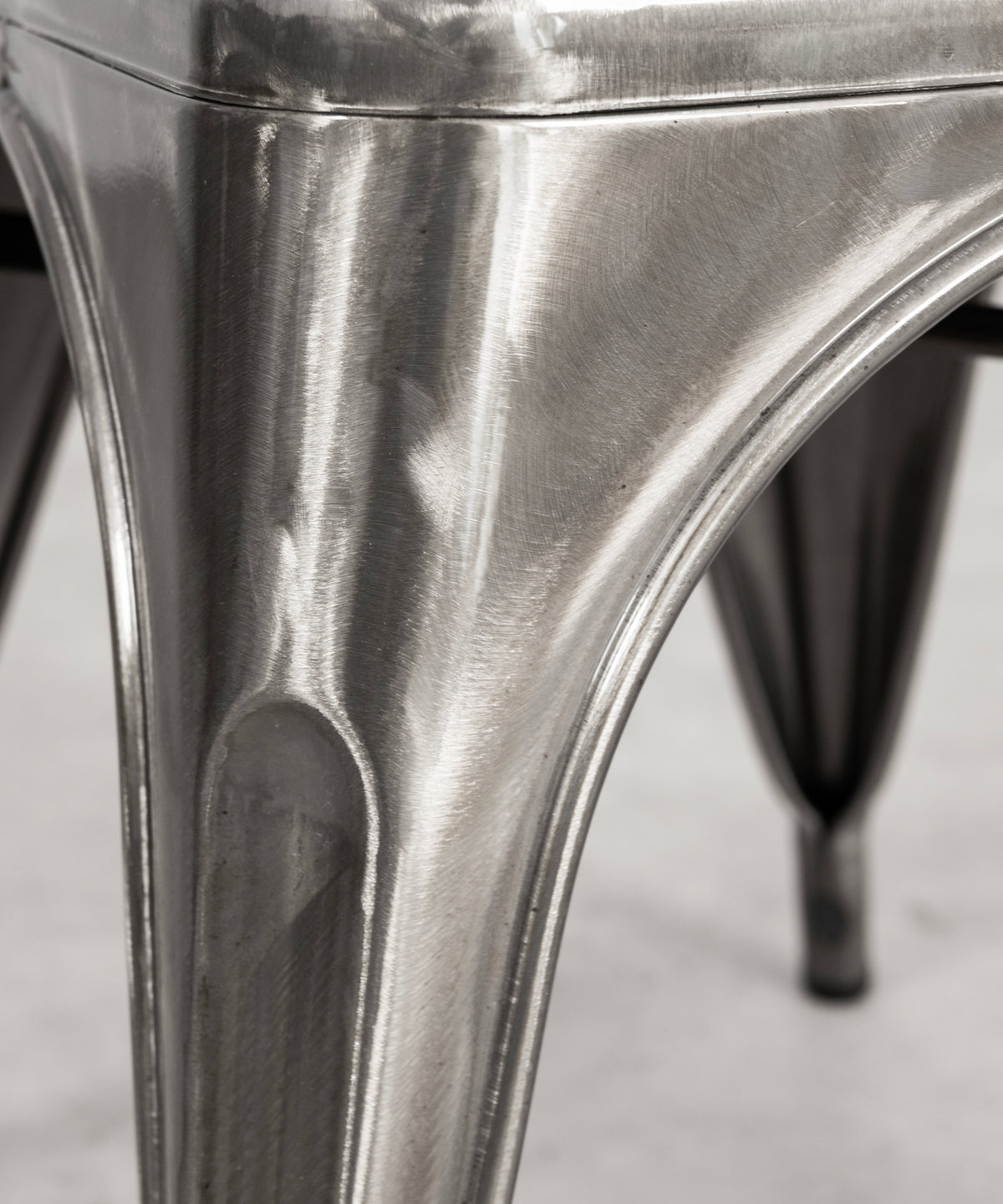 Silla de Metal Tolik - Polish Edition Sillas Metálicas Northdeco