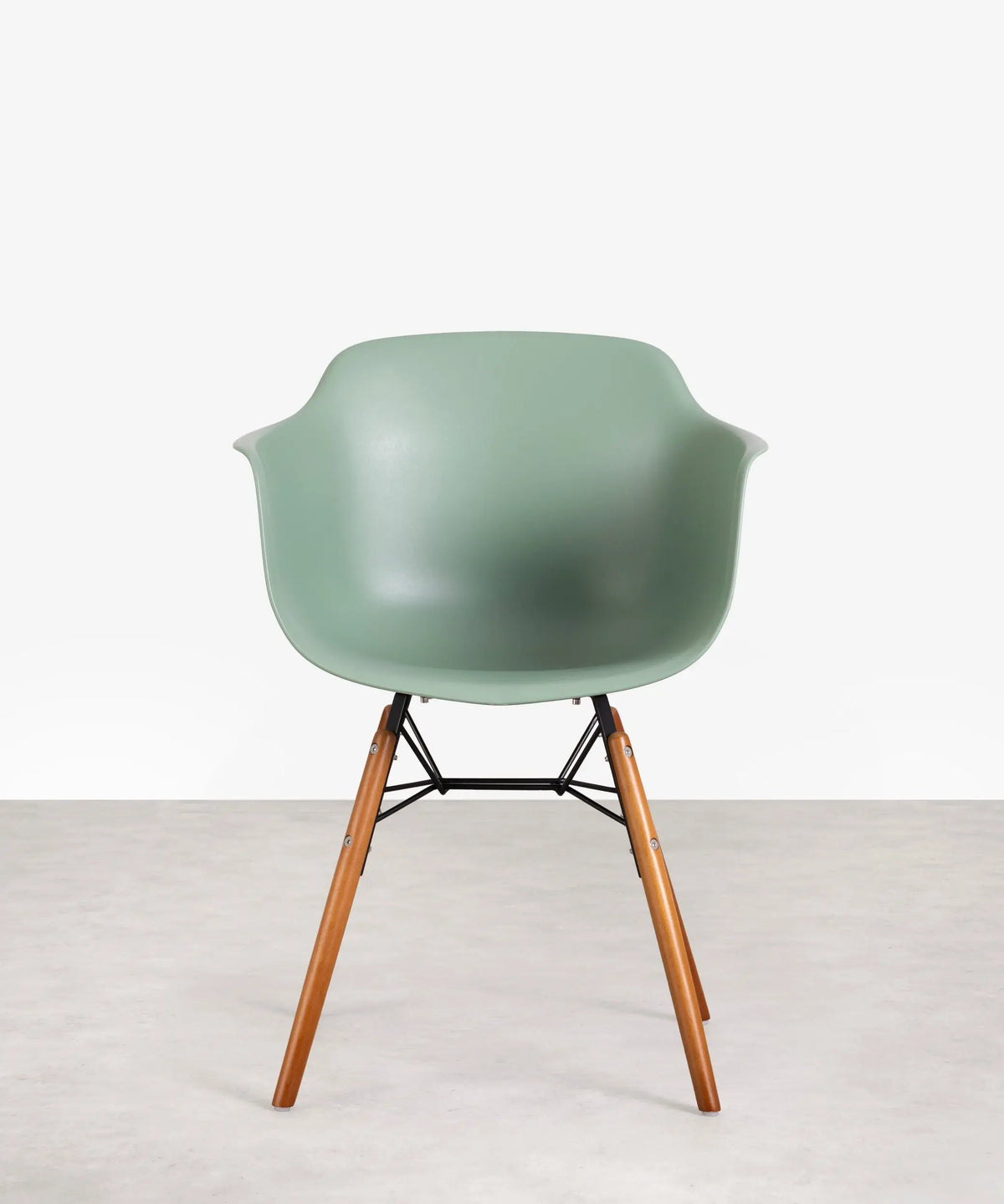 42033245094067 Silla Elon Arms Sillas de Plástico Northdeco