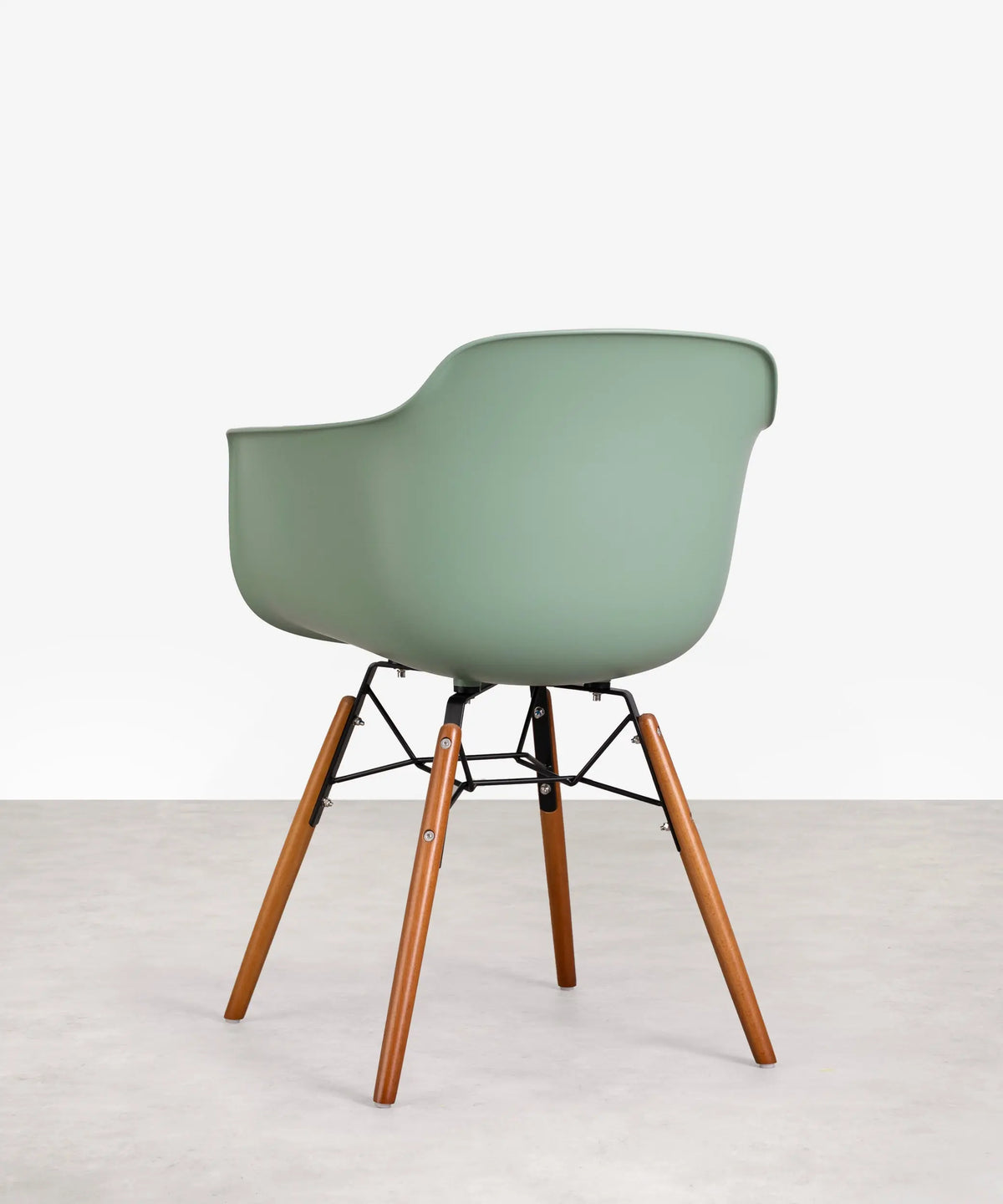 42033245094067 Silla Elon Arms Sillas de Plástico Northdeco