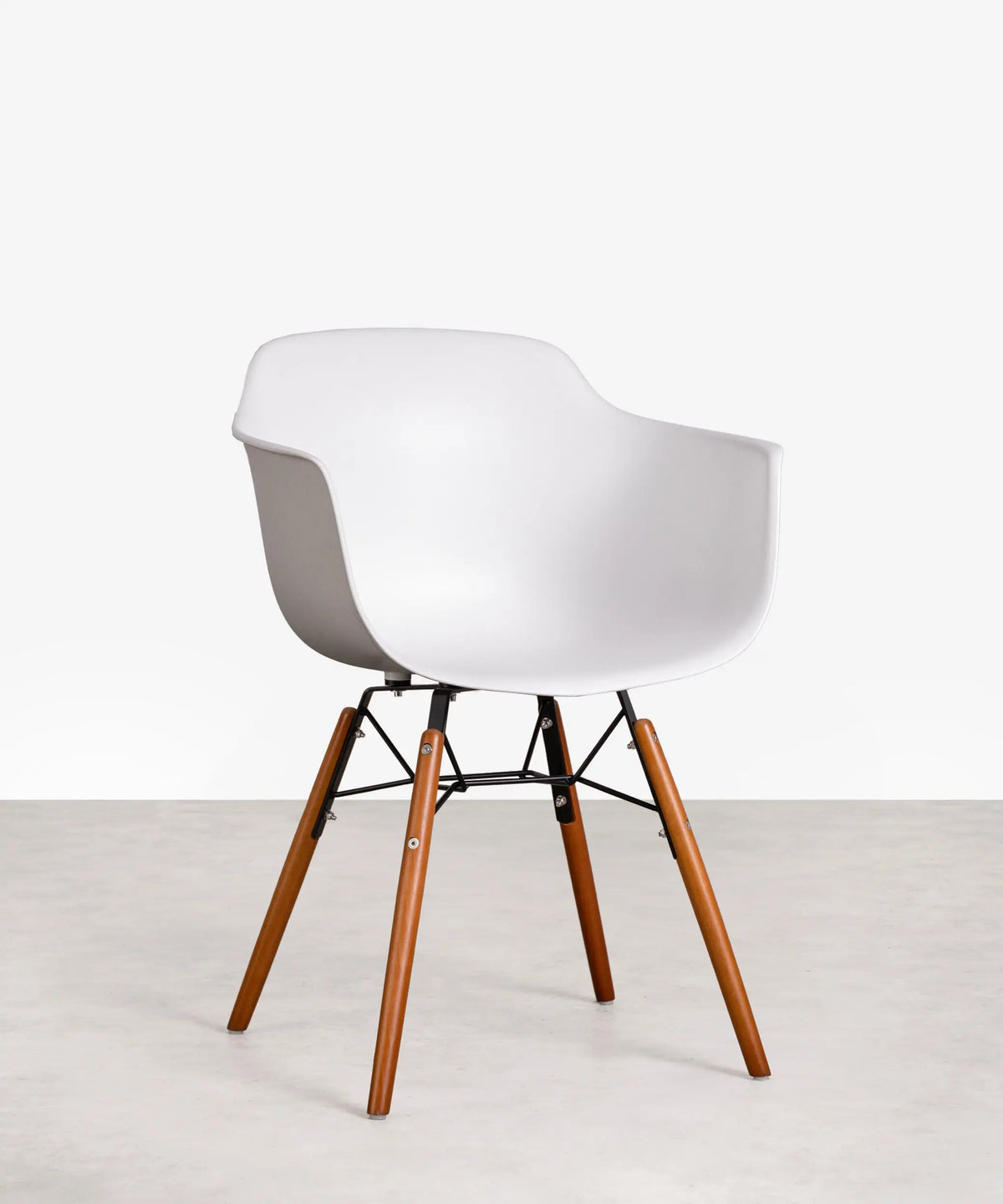 42135554621619 Silla Elon Arms Sillas de Plástico Northdeco