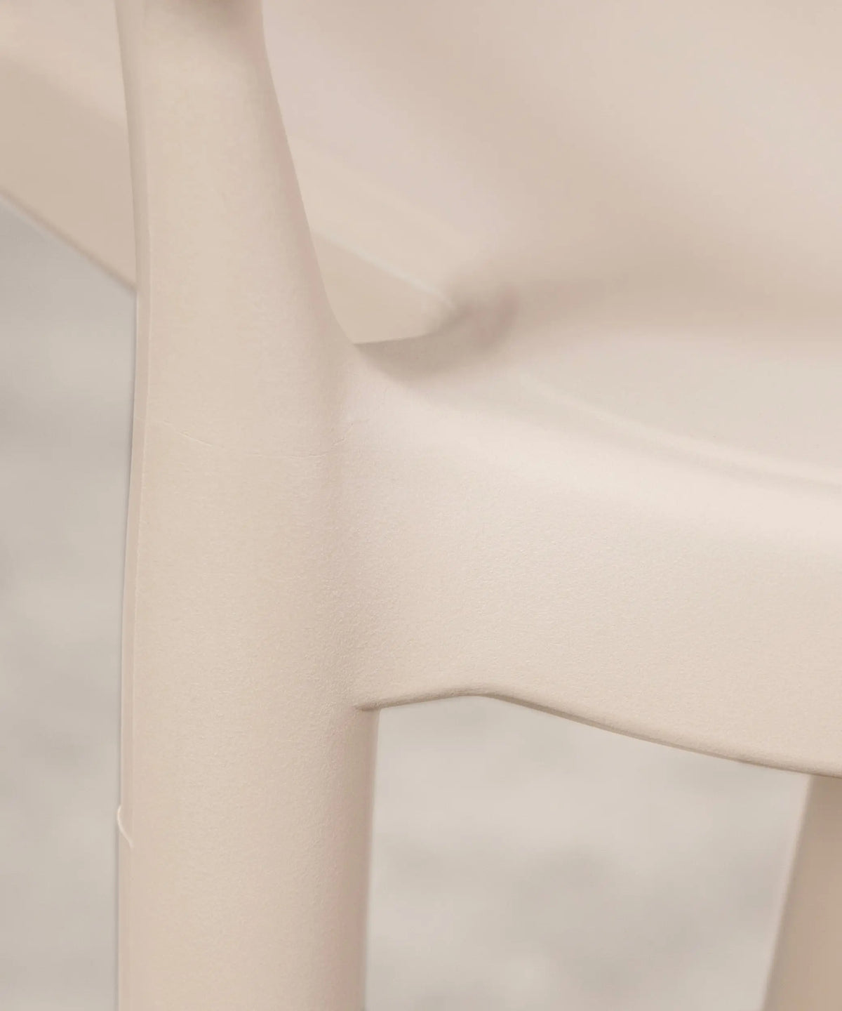 42016598360243 Silla Nil Sillas de Plástico Northdeco