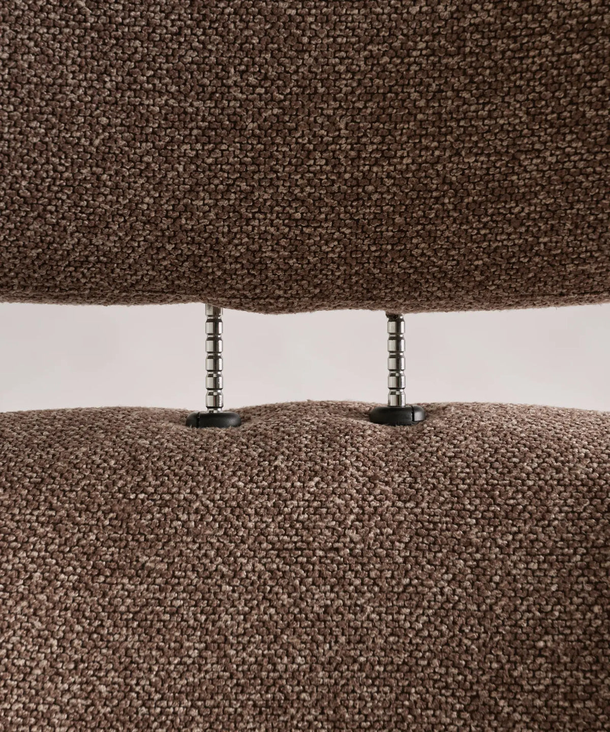 56710340804994 Sillón Reclinable en Madera y Tapizado con Reposapiés Osaka Sillones tapizados Northdeco