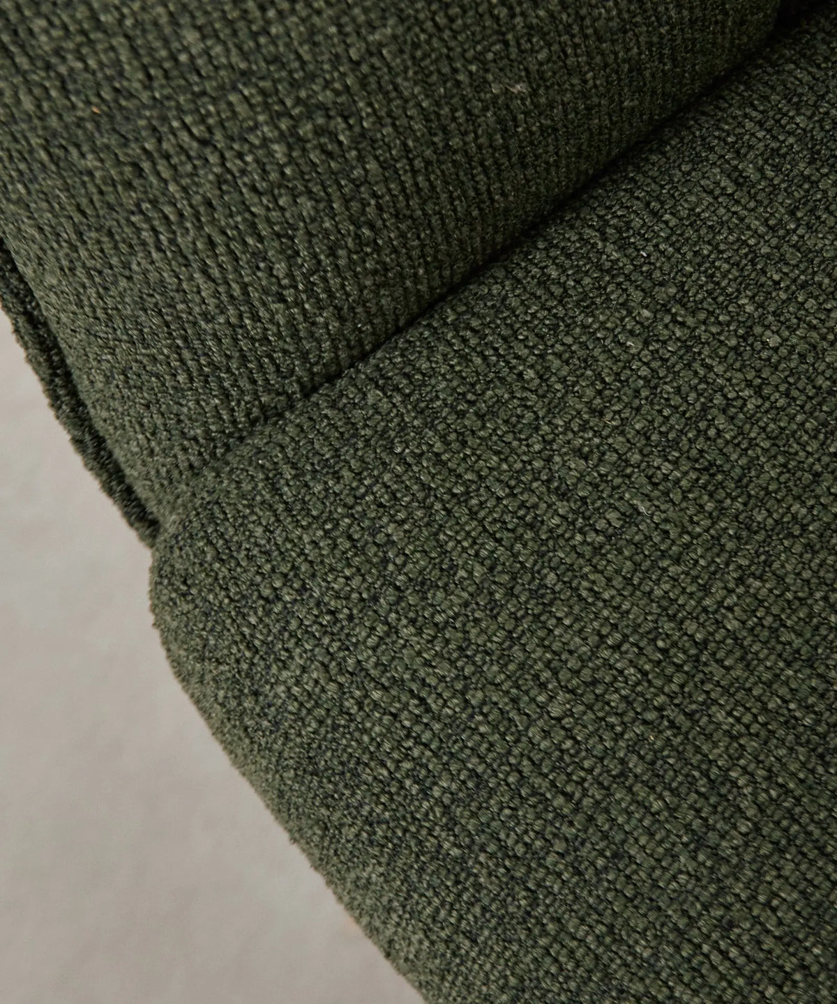 55201055965570 Sillón giratorio de tejido suave Alvar Sillones tapizados Northdeco