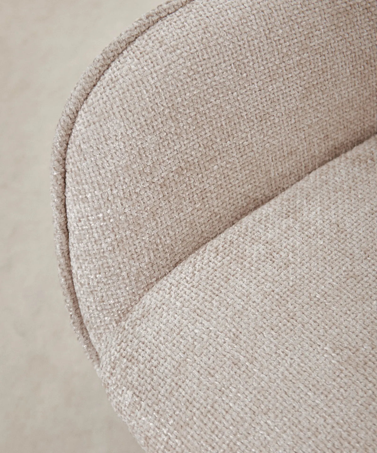 55201049772418 Sillón giratorio en tejido suave Norden Sillones tapizados Northdeco