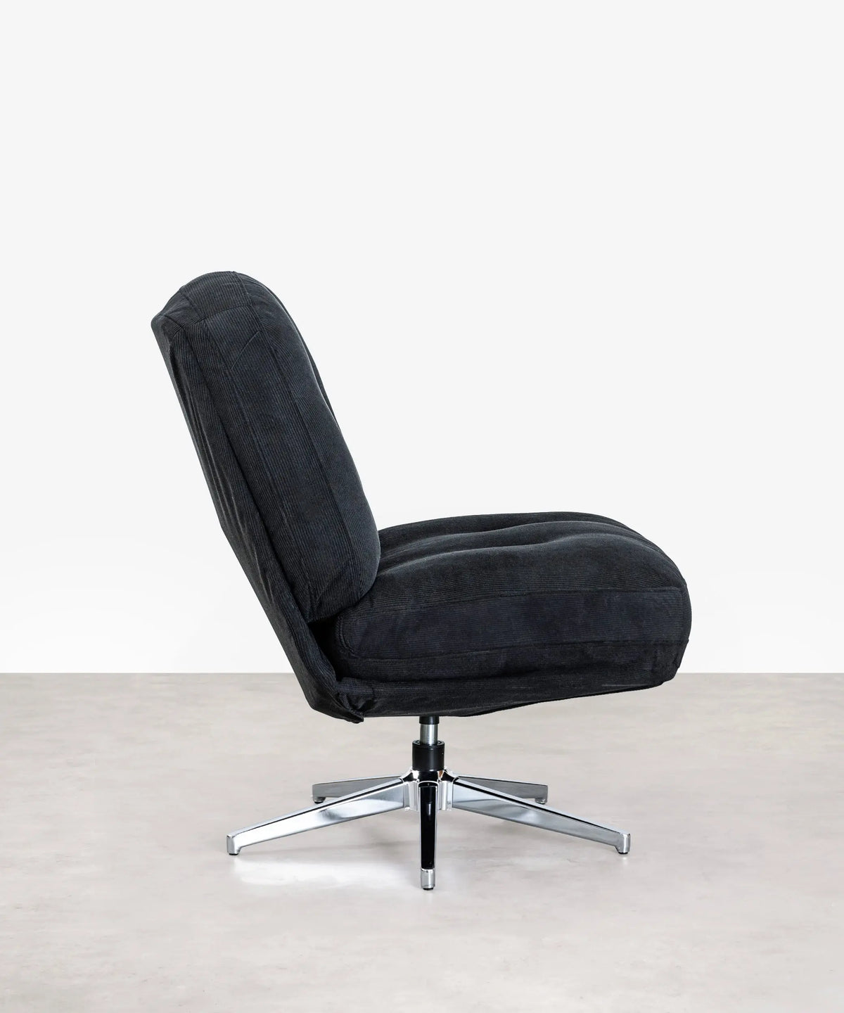 54941941694850 Sillón Orbit Sillones tapizados Northdeco