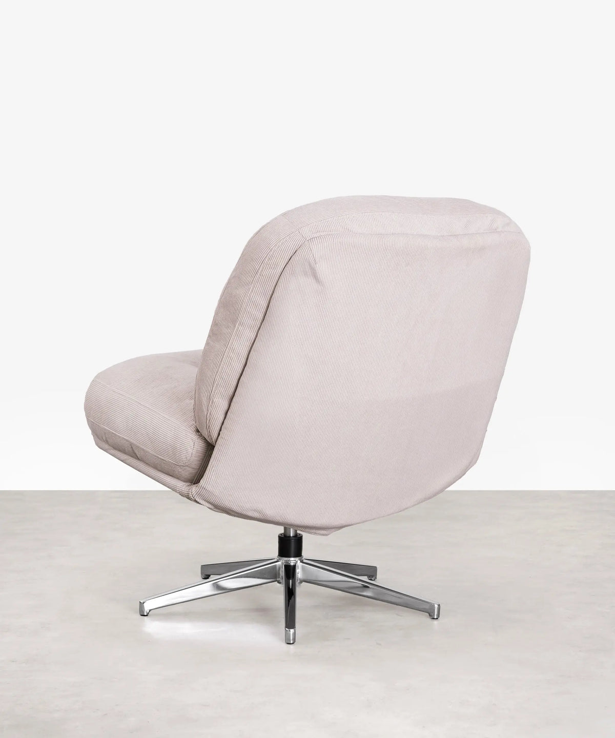 54941935796610 Sillón Orbit Sillones tapizados Northdeco