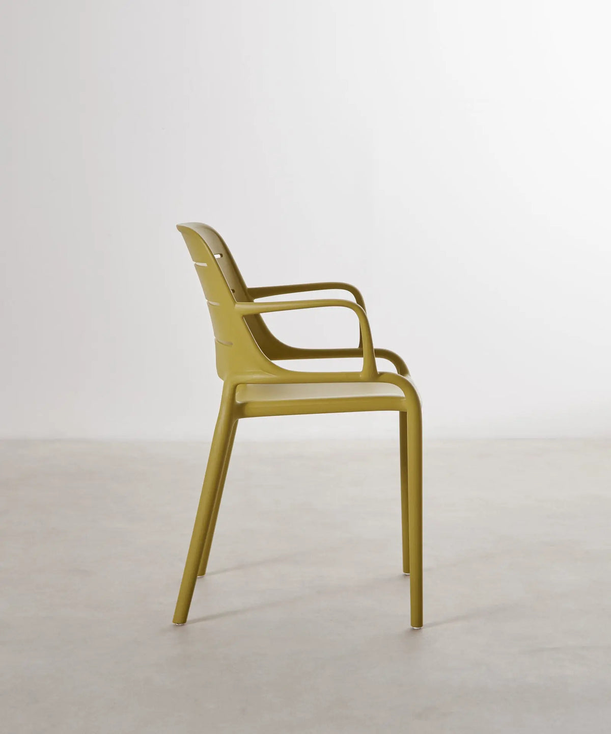 55066312671618 Silla de Polipropileno con Reposabrazos Mila Sillas de Plástico Northdeco