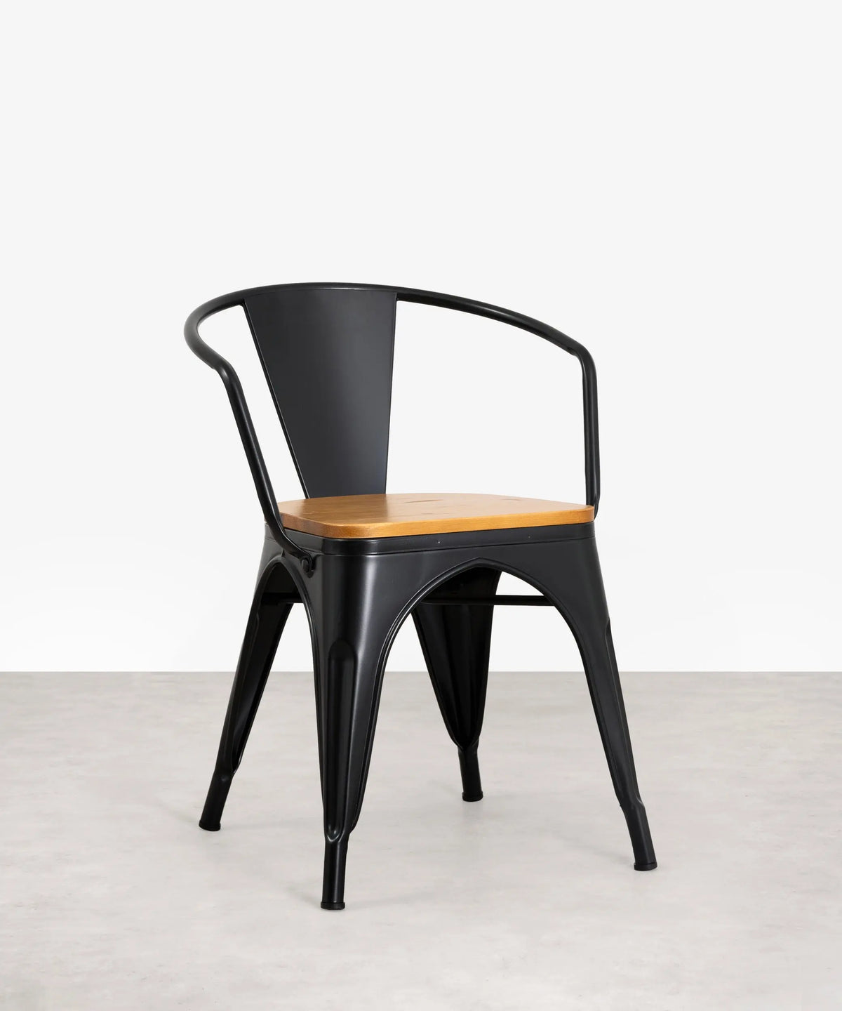 48502757654865 Silla de Metal Tolik Wood con Reposabrazos Sillas Metálicas Northdeco Negro